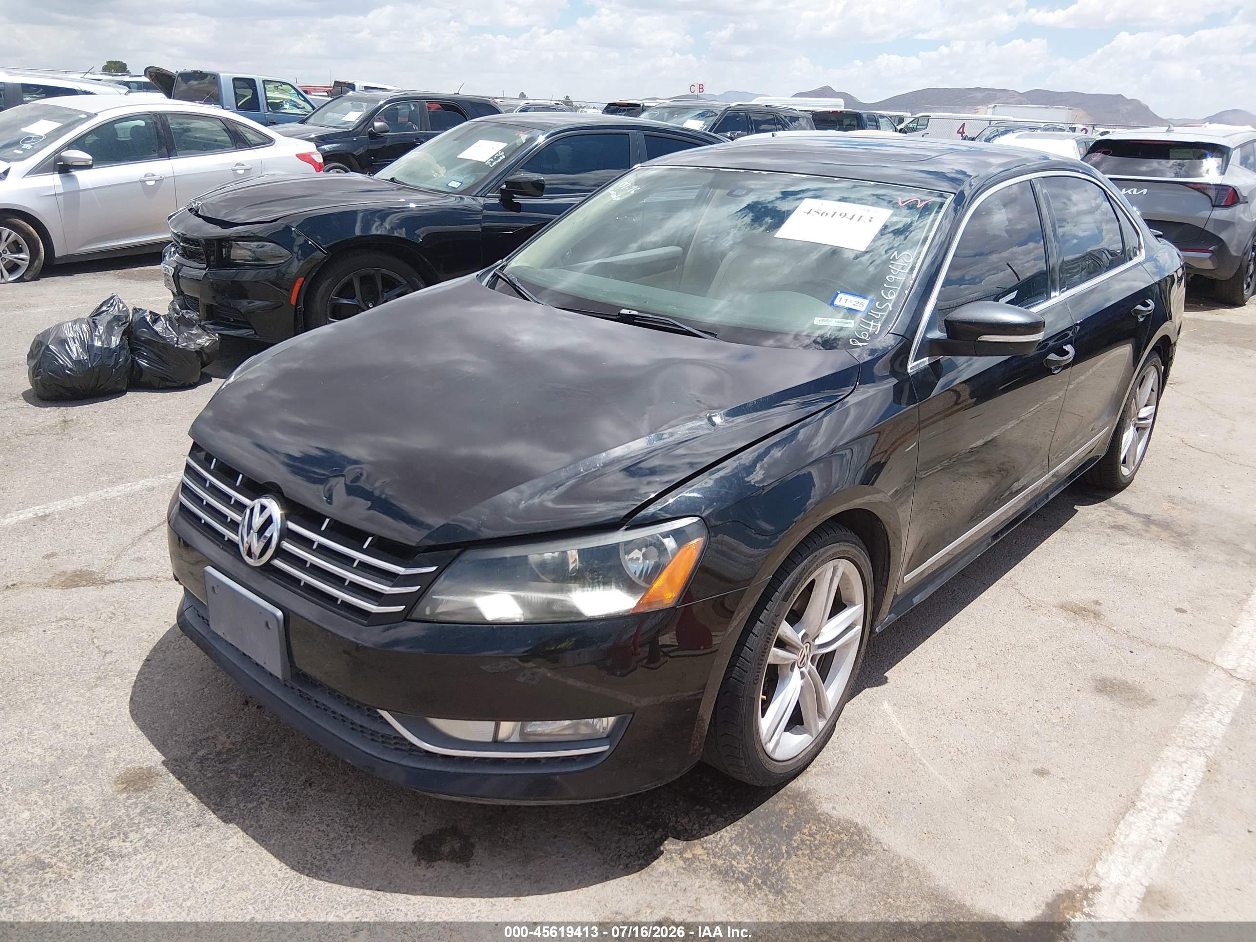 2015 Volkswagen Passat 1.8t Sel Premium Black vin: 1VWCT7A32FC098118