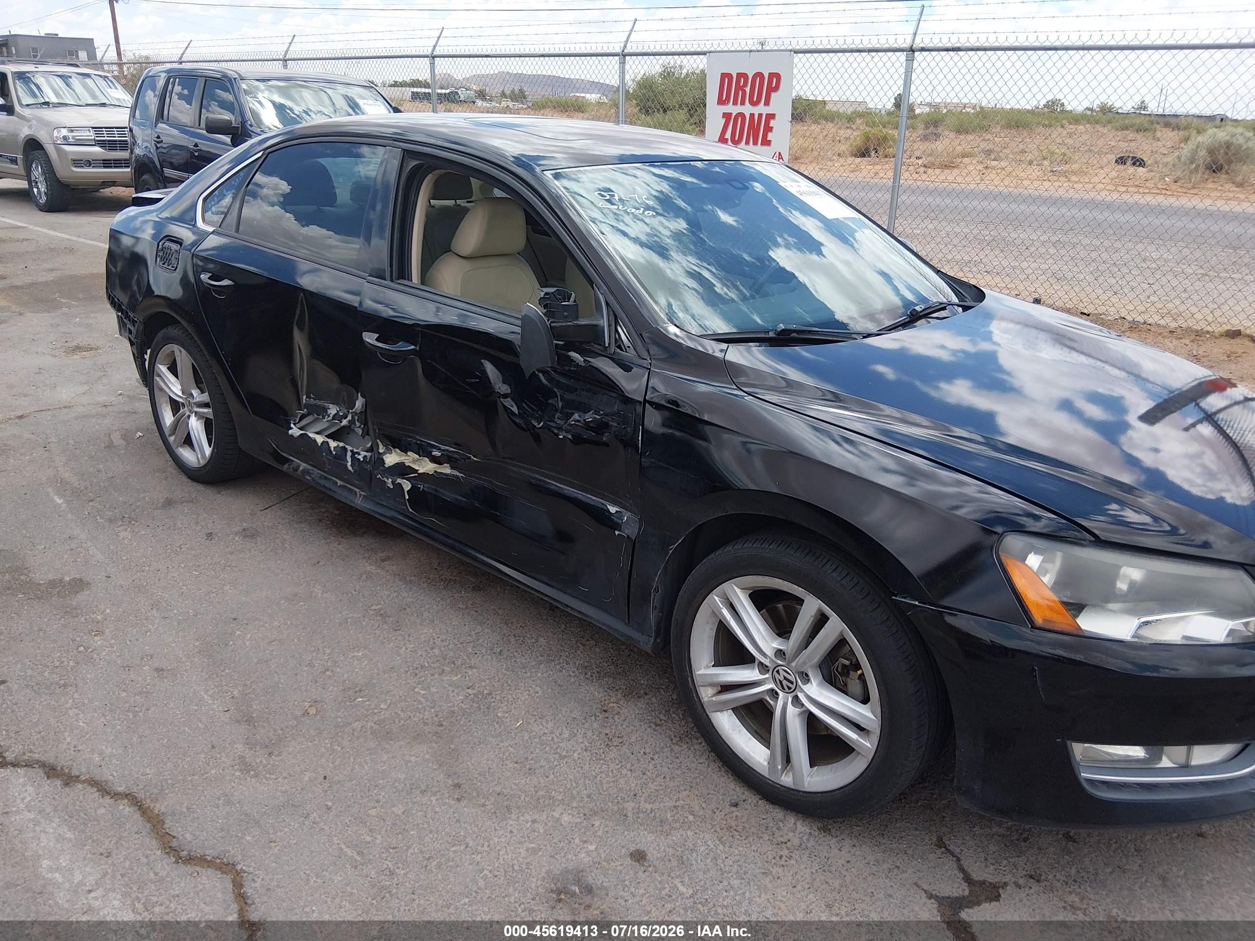2015 Volkswagen Passat 1.8t Sel Premium Black vin: 1VWCT7A32FC098118