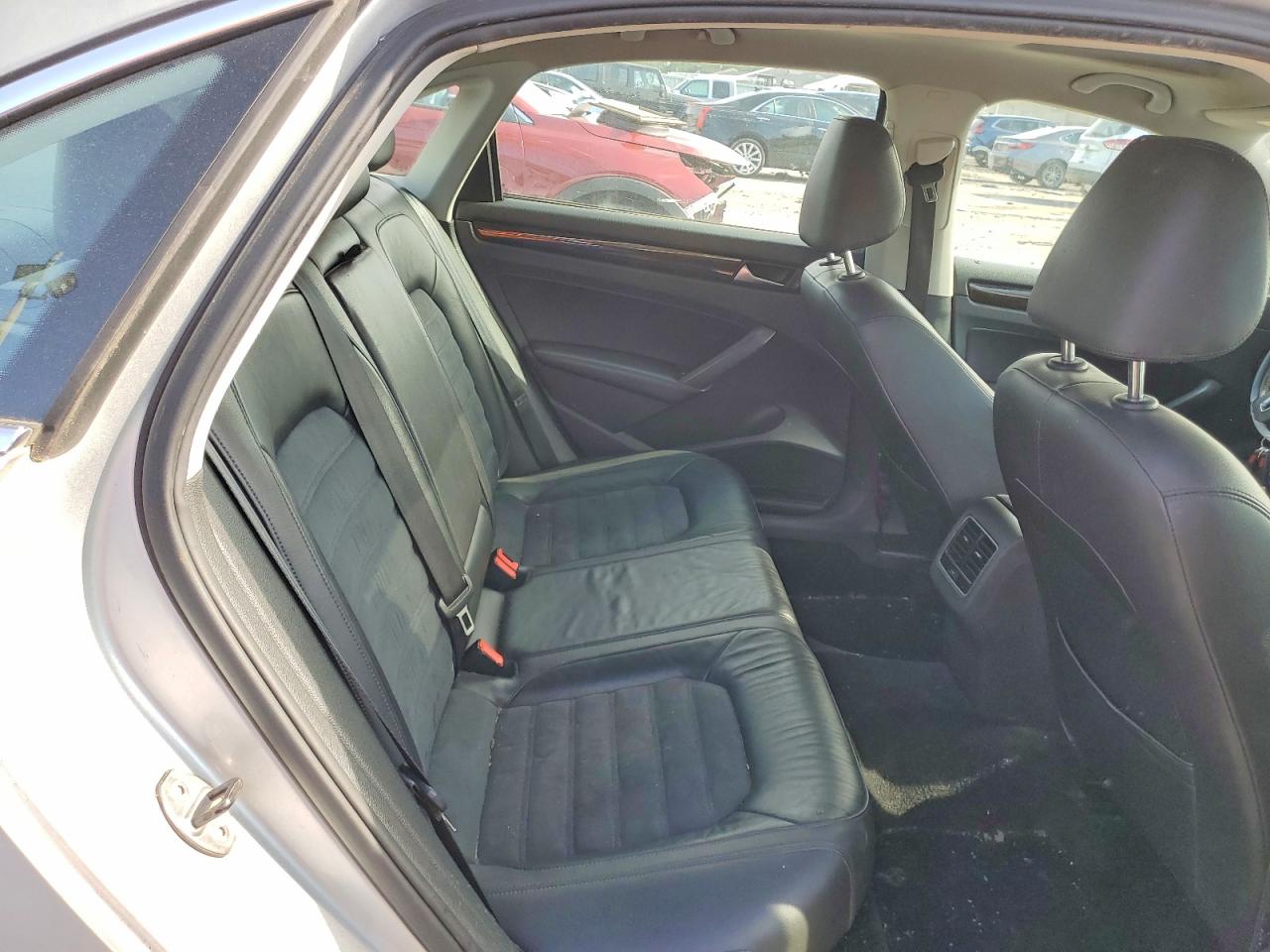 2014 Volkswagen Passat Sel Silver vin: 1VWCT7A33EC043482