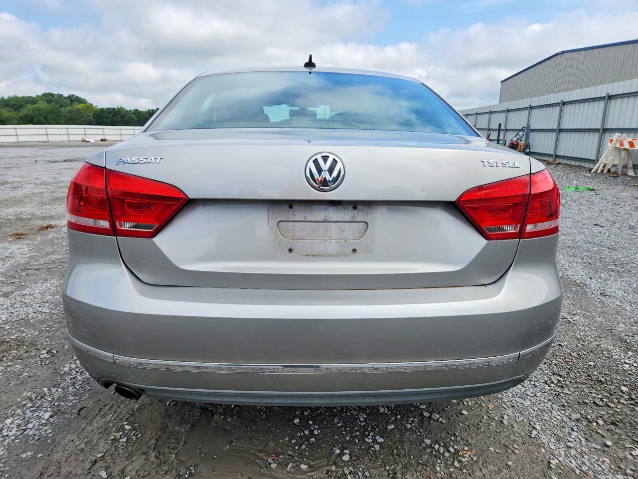 2014 Volkswagen Passat Sel Silver vin: 1VWCT7A34EC011351