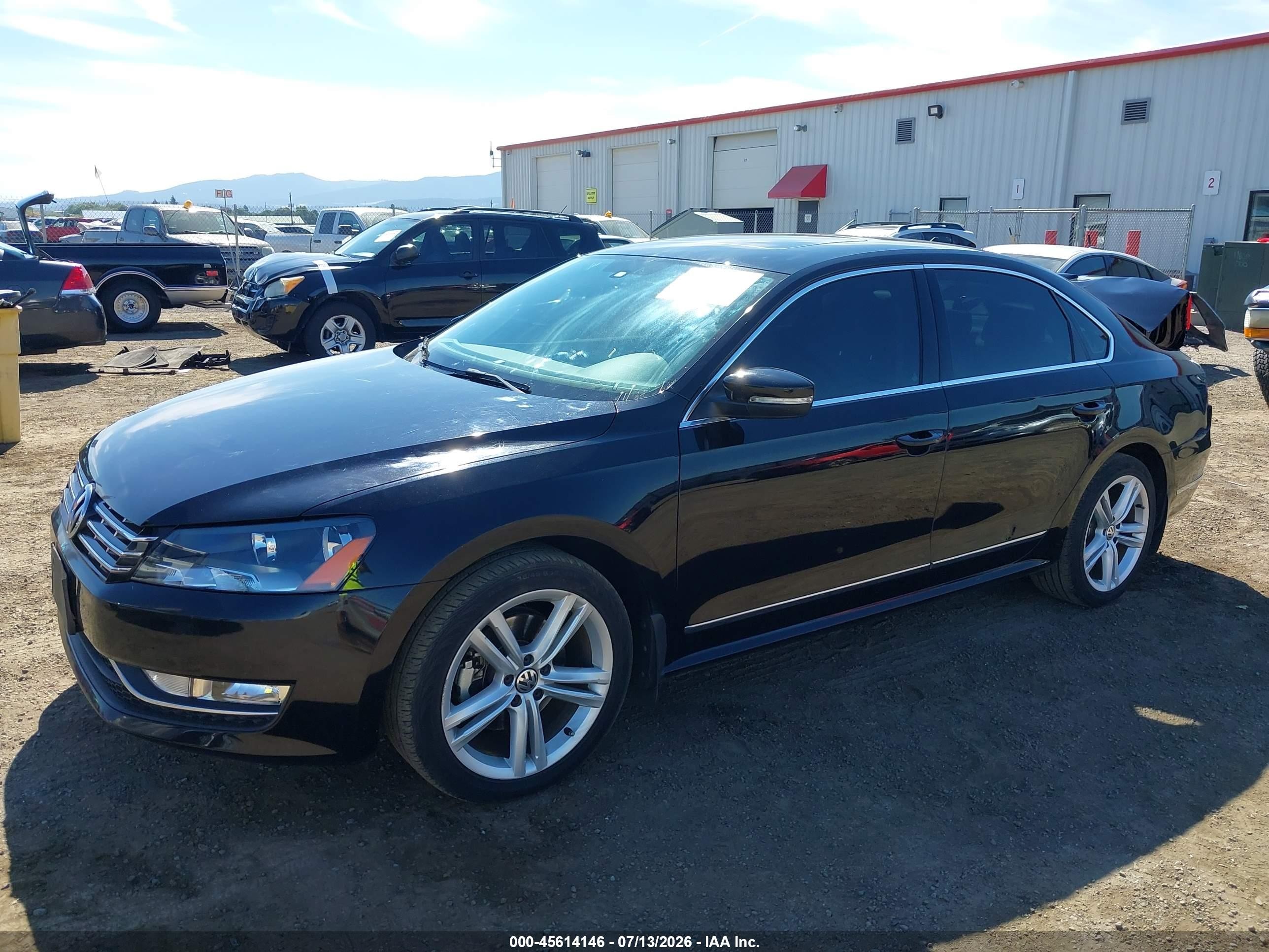 2014 Volkswagen Passat 1.8t Sel Premium Black vin: 1VWCT7A34EC032989