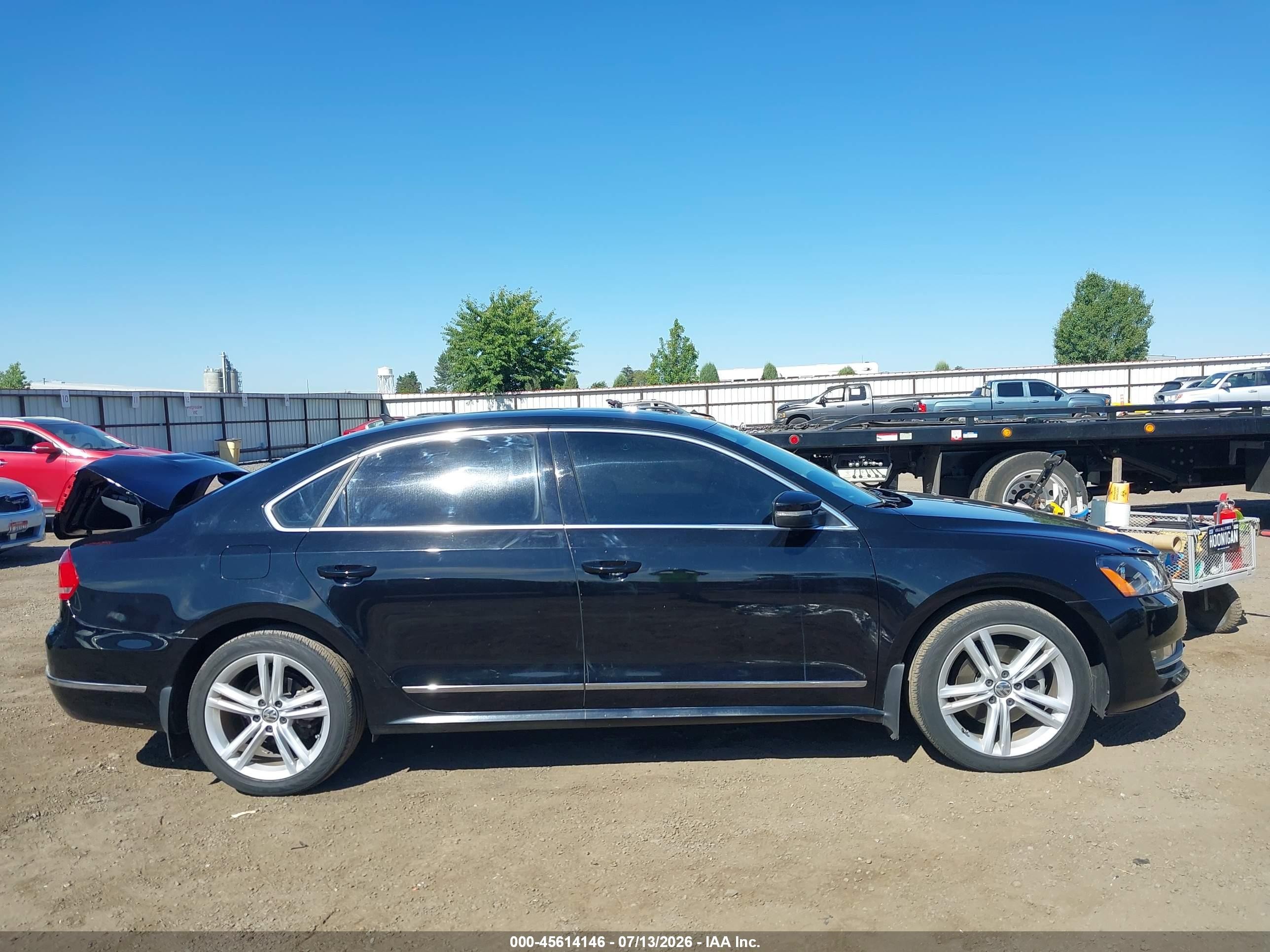 2014 Volkswagen Passat 1.8t Sel Premium Black vin: 1VWCT7A34EC032989