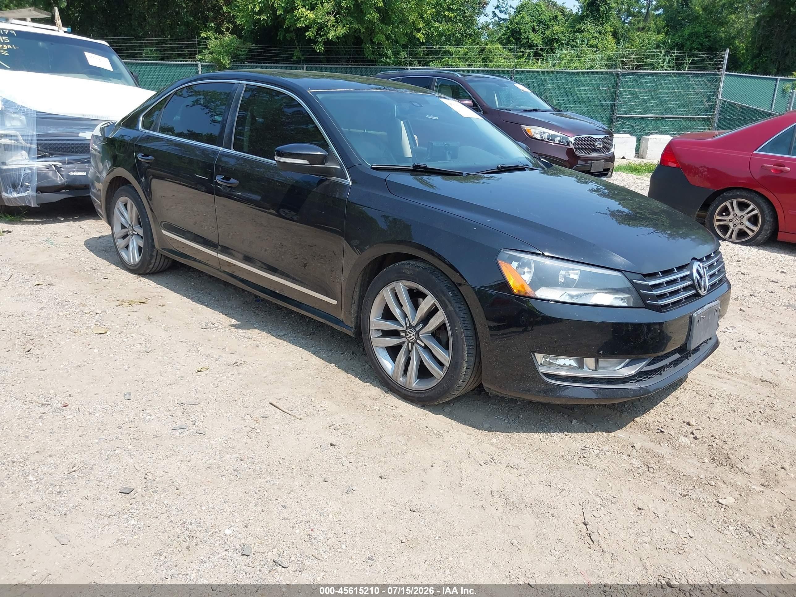 2014 Volkswagen Passat 1.8t Sel Premium Black vin: 1VWCT7A35EC006370