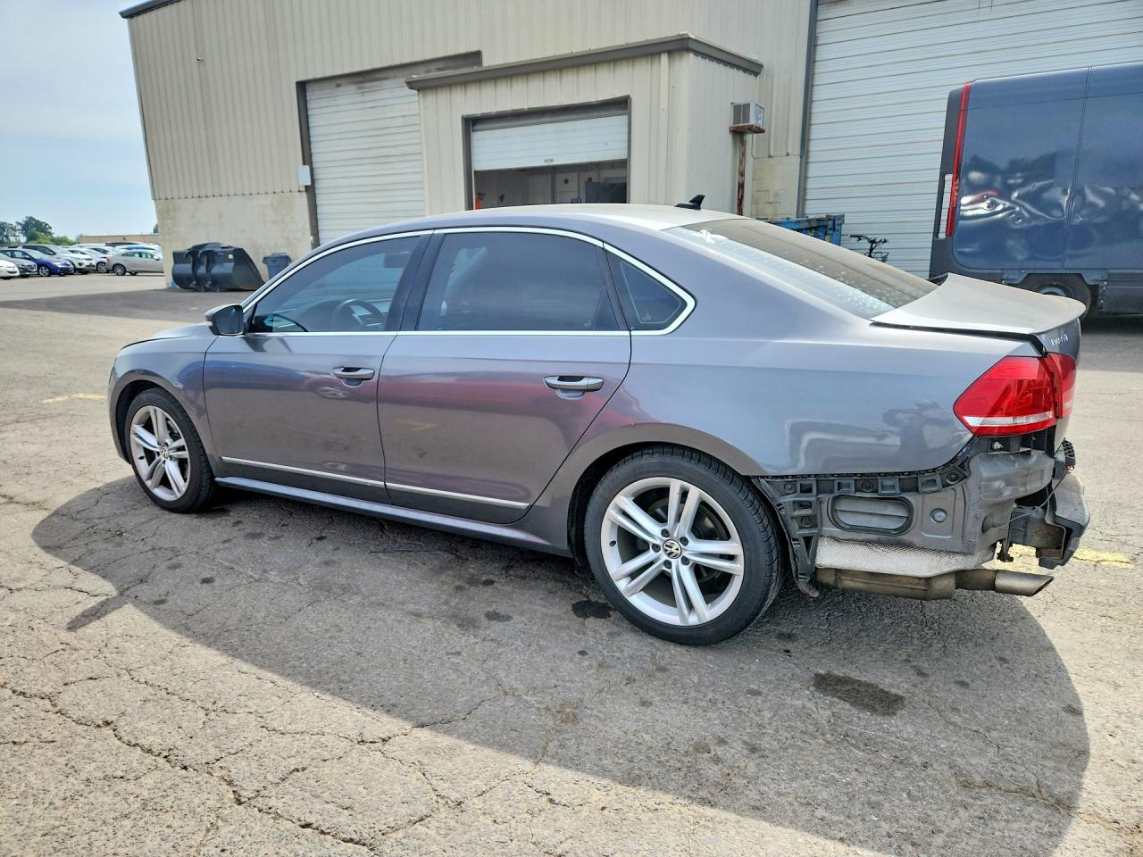 2014 Volkswagen Passat Sel Gray vin: 1VWCT7A35EC095356