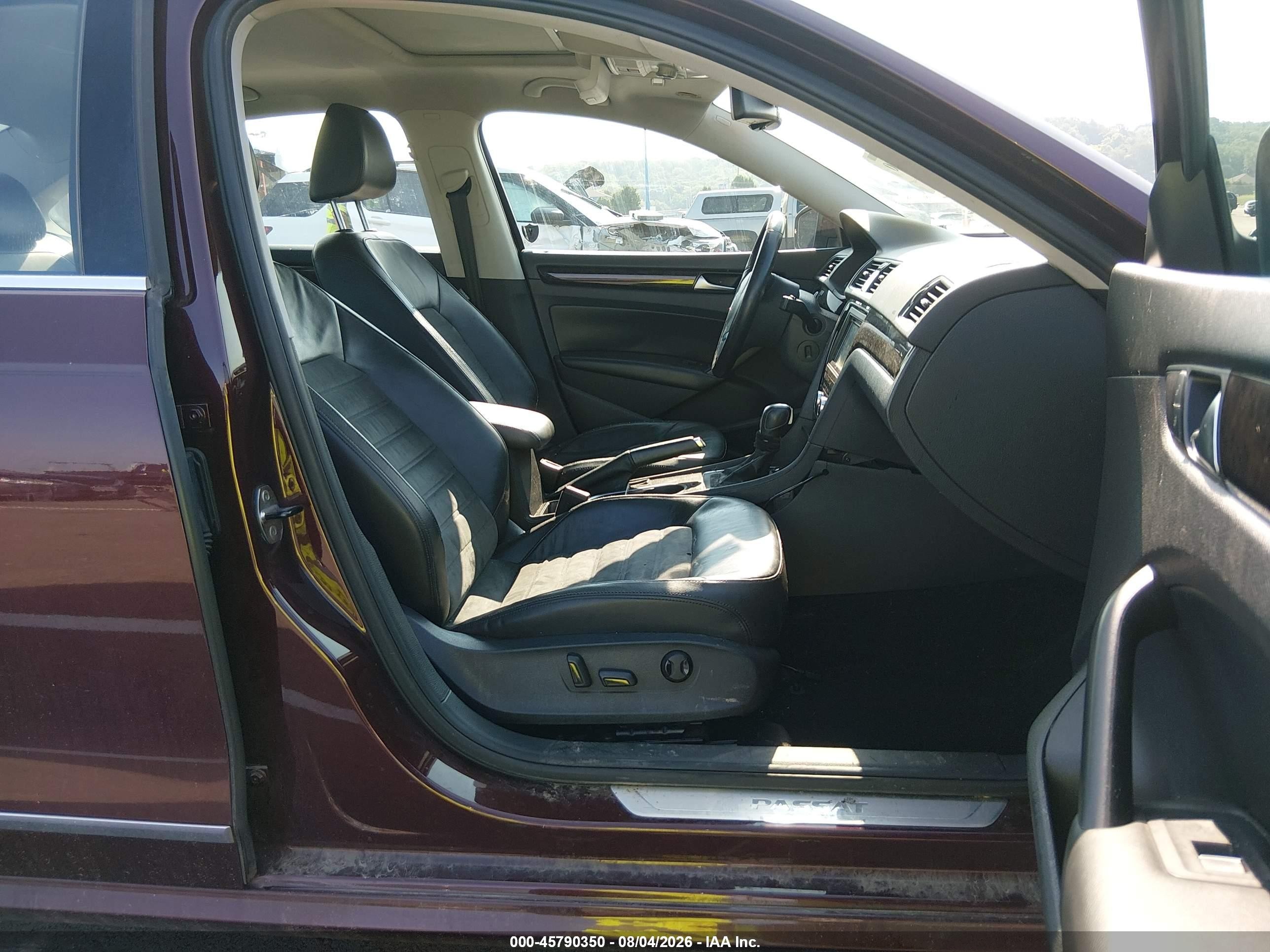 2014 Volkswagen Passat 1.8t Sel Premium Burgundy vin: 1VWCT7A36EC044996