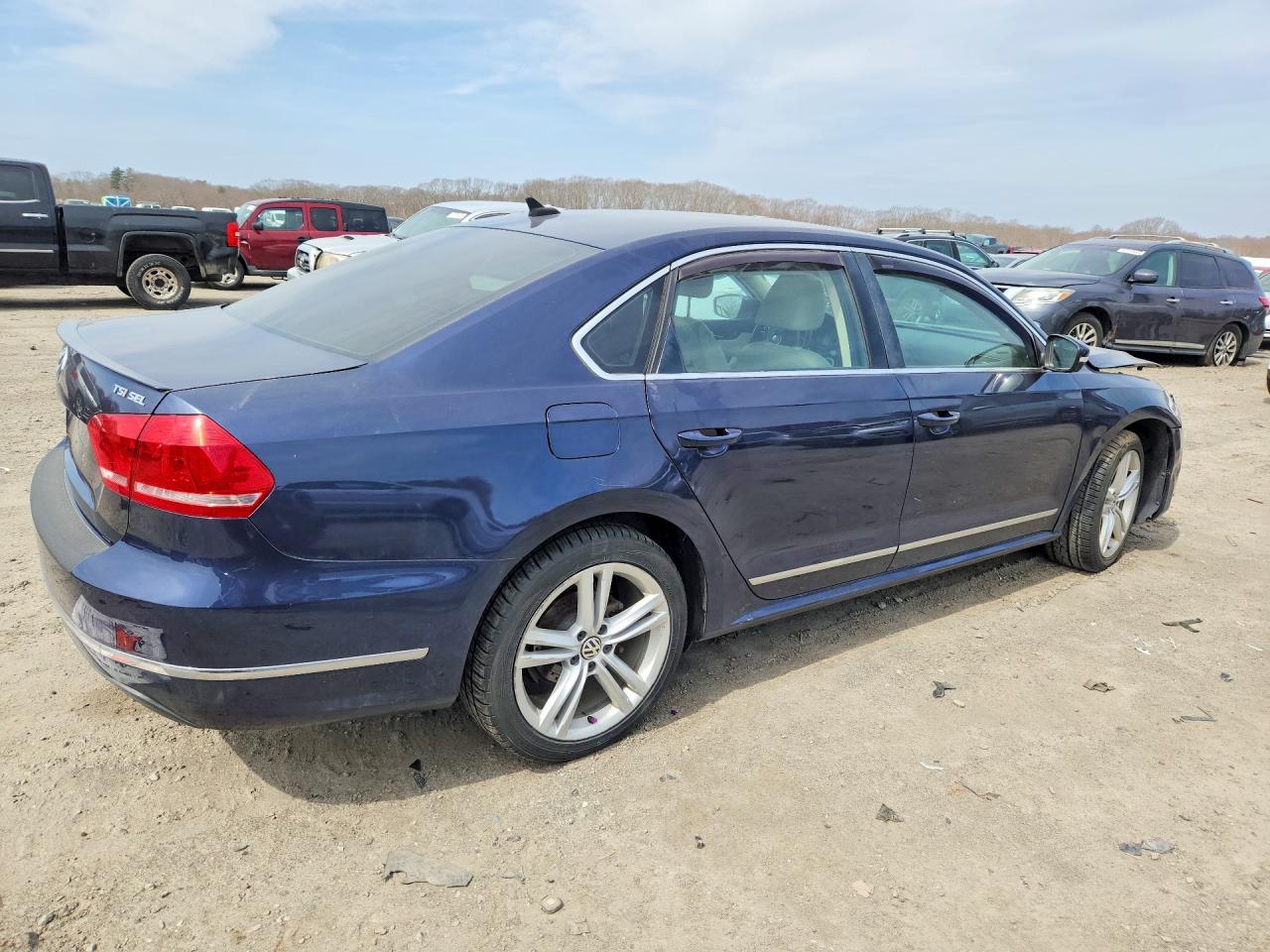 2014 Volkswagen Passat Sel Blue vin: 1VWCT7A36EC060129