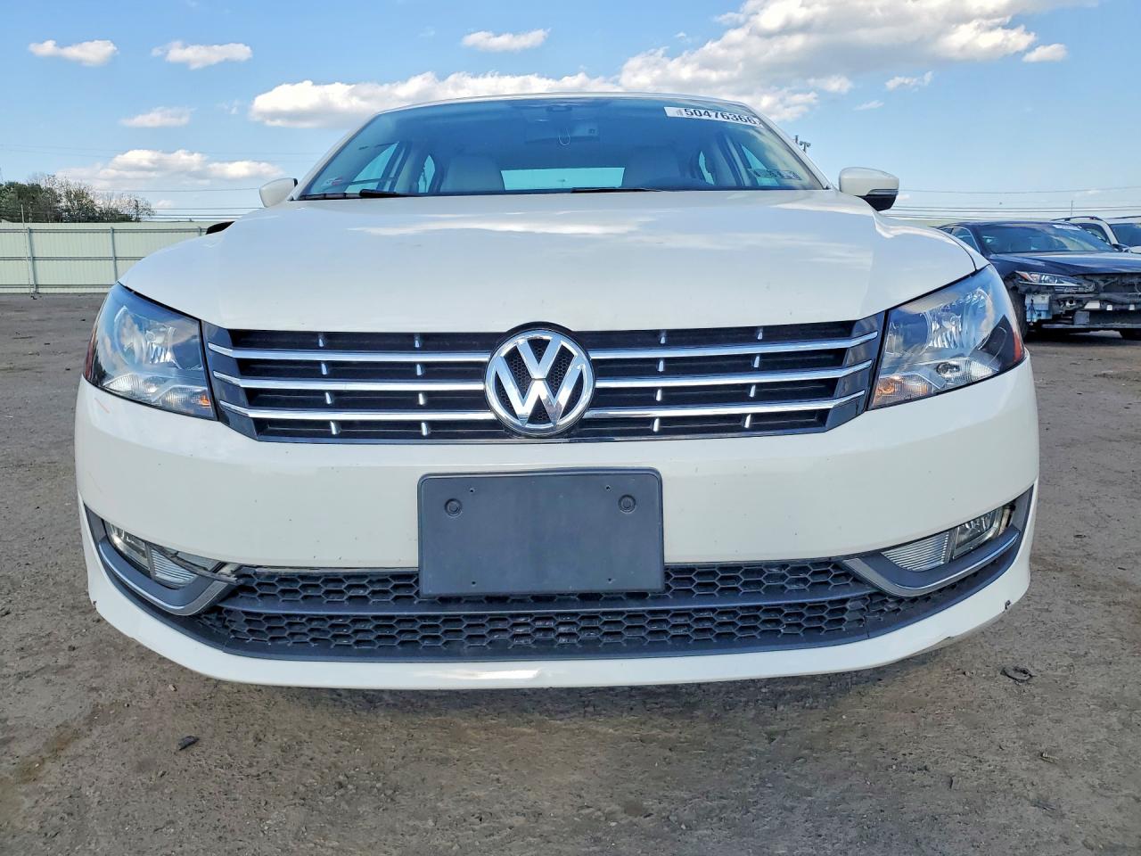 2014 Volkswagen Passat Sel Белый vin: 1VWCT7A36EC082227