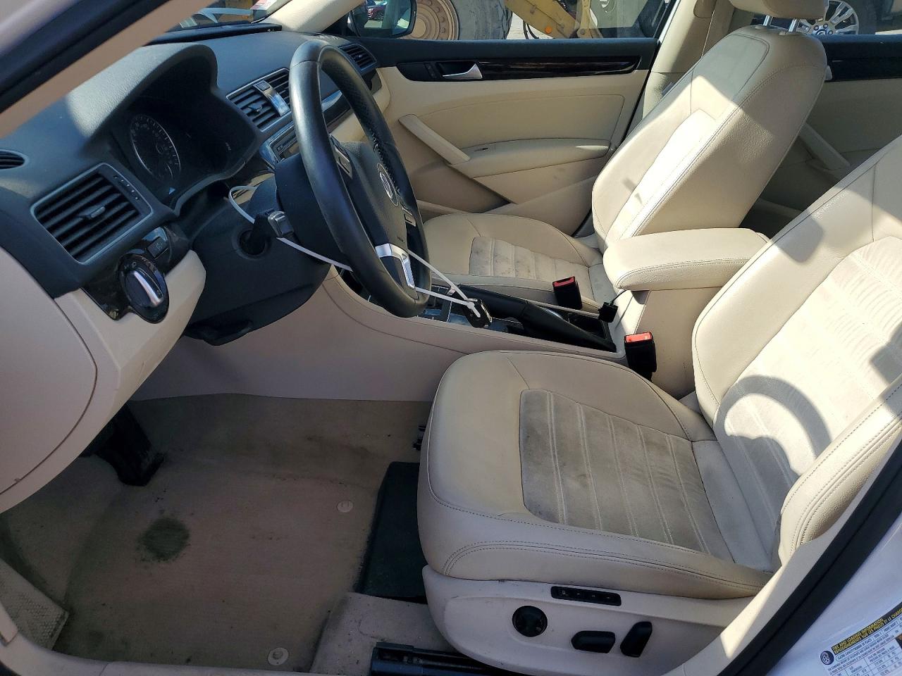 2014 Volkswagen Passat Sel Белый vin: 1VWCT7A36EC082227