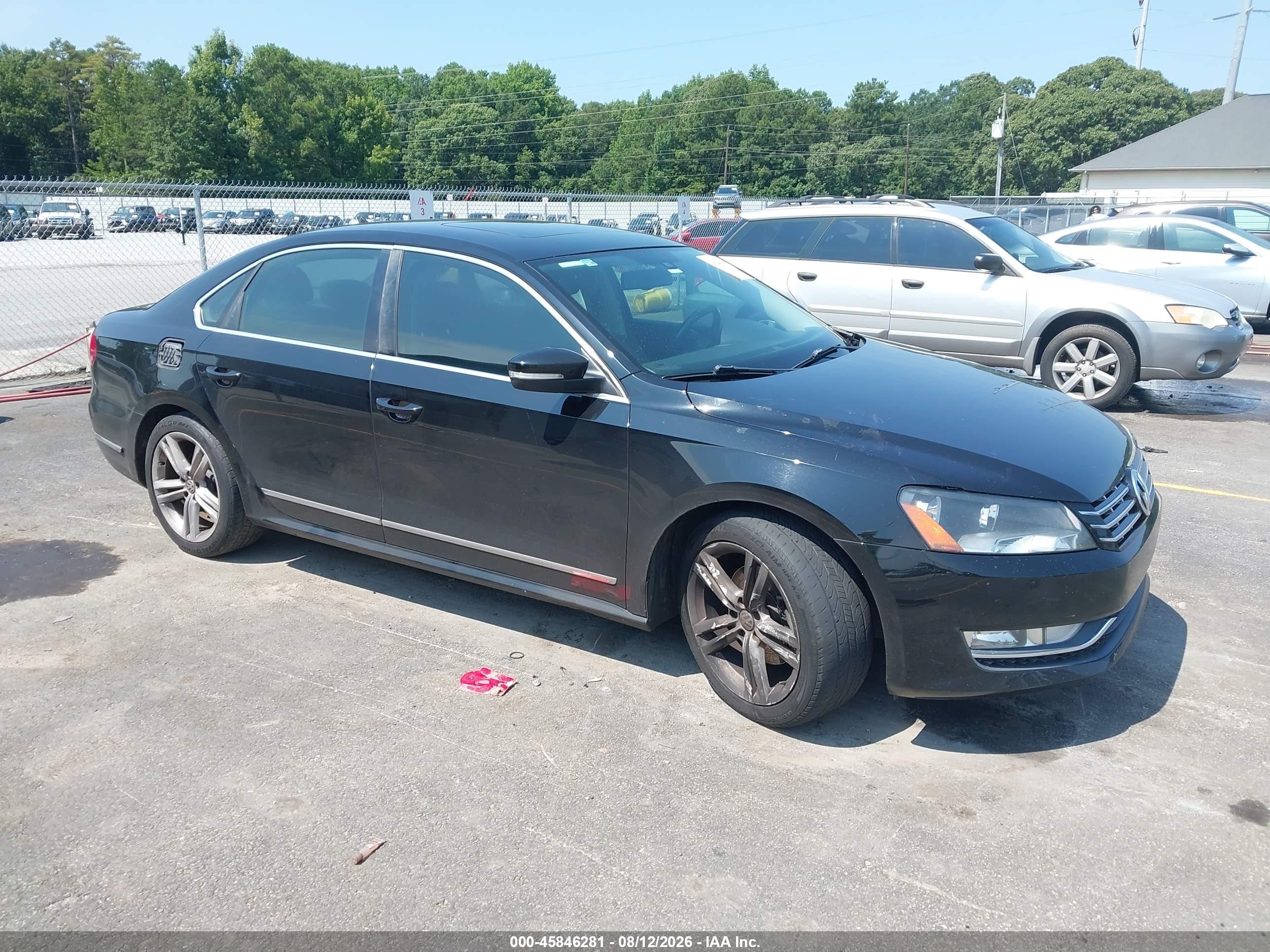 2014 Volkswagen Passat 1.8t Sel Premium Черный vin: 1VWCT7A3XEC005702