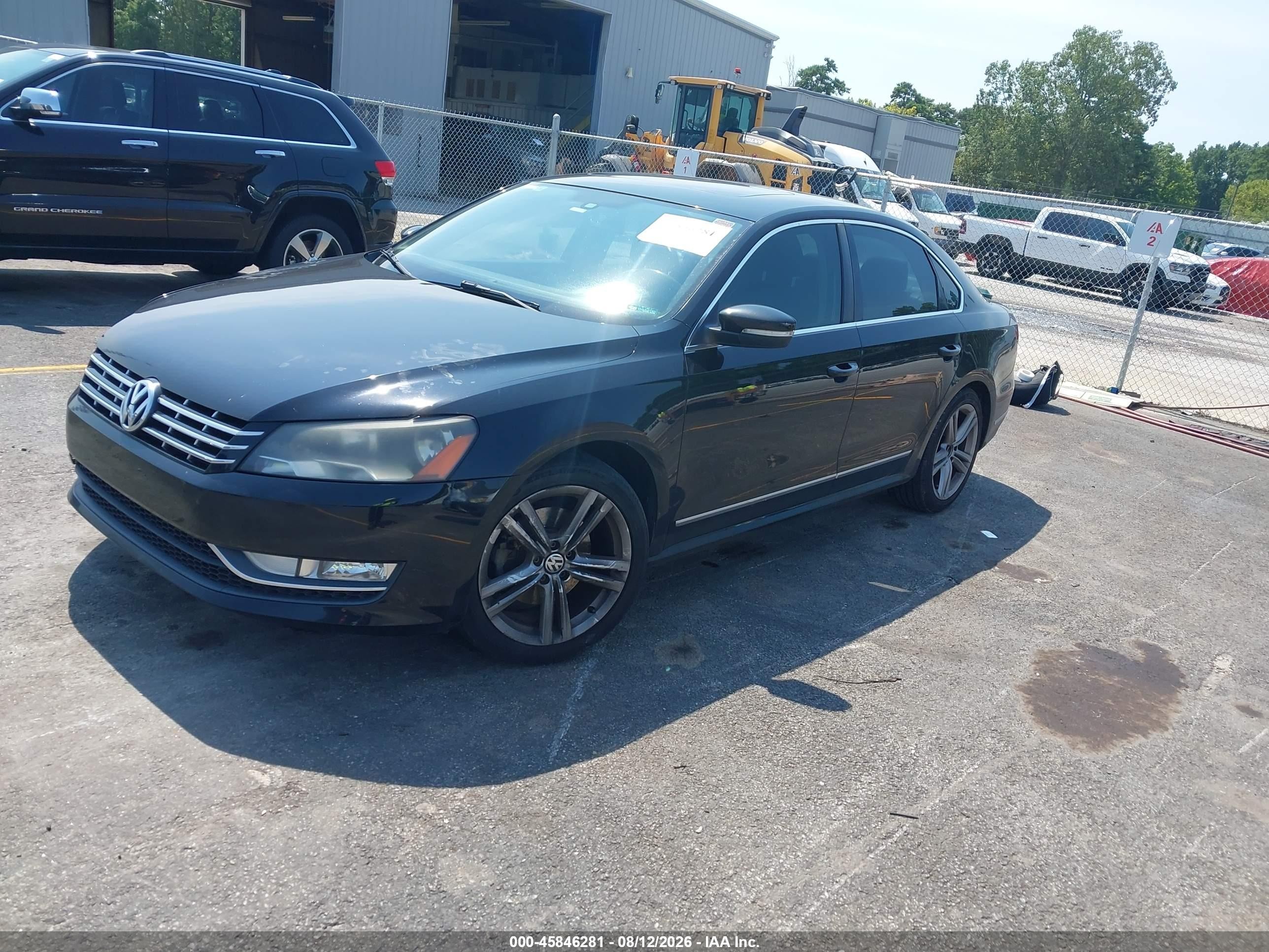 2014 Volkswagen Passat 1.8t Sel Premium Черный vin: 1VWCT7A3XEC005702