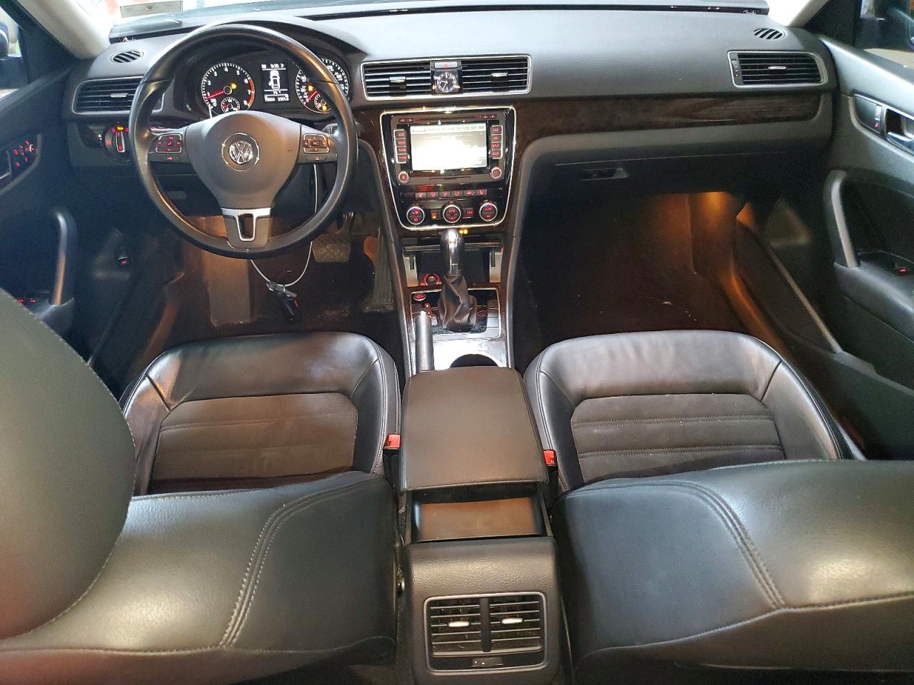 2014 Volkswagen Passat Sel Черный vin: 1VWCT7A3XEC110160