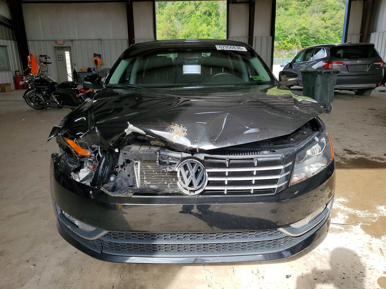 2014 Volkswagen Passat Sel Черный vin: 1VWCT7A3XEC110160