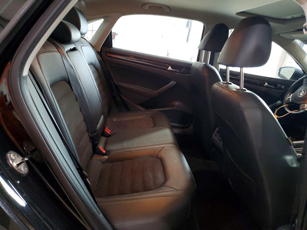 2014 Volkswagen Passat Sel Черный vin: 1VWCT7A3XEC110160
