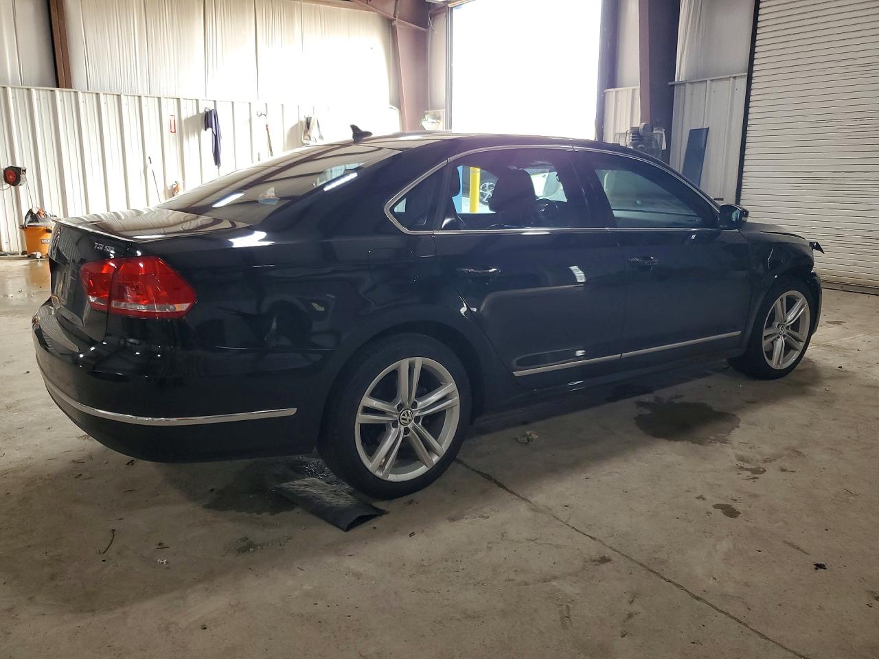 2014 Volkswagen Passat Sel Черный vin: 1VWCT7A3XEC110160