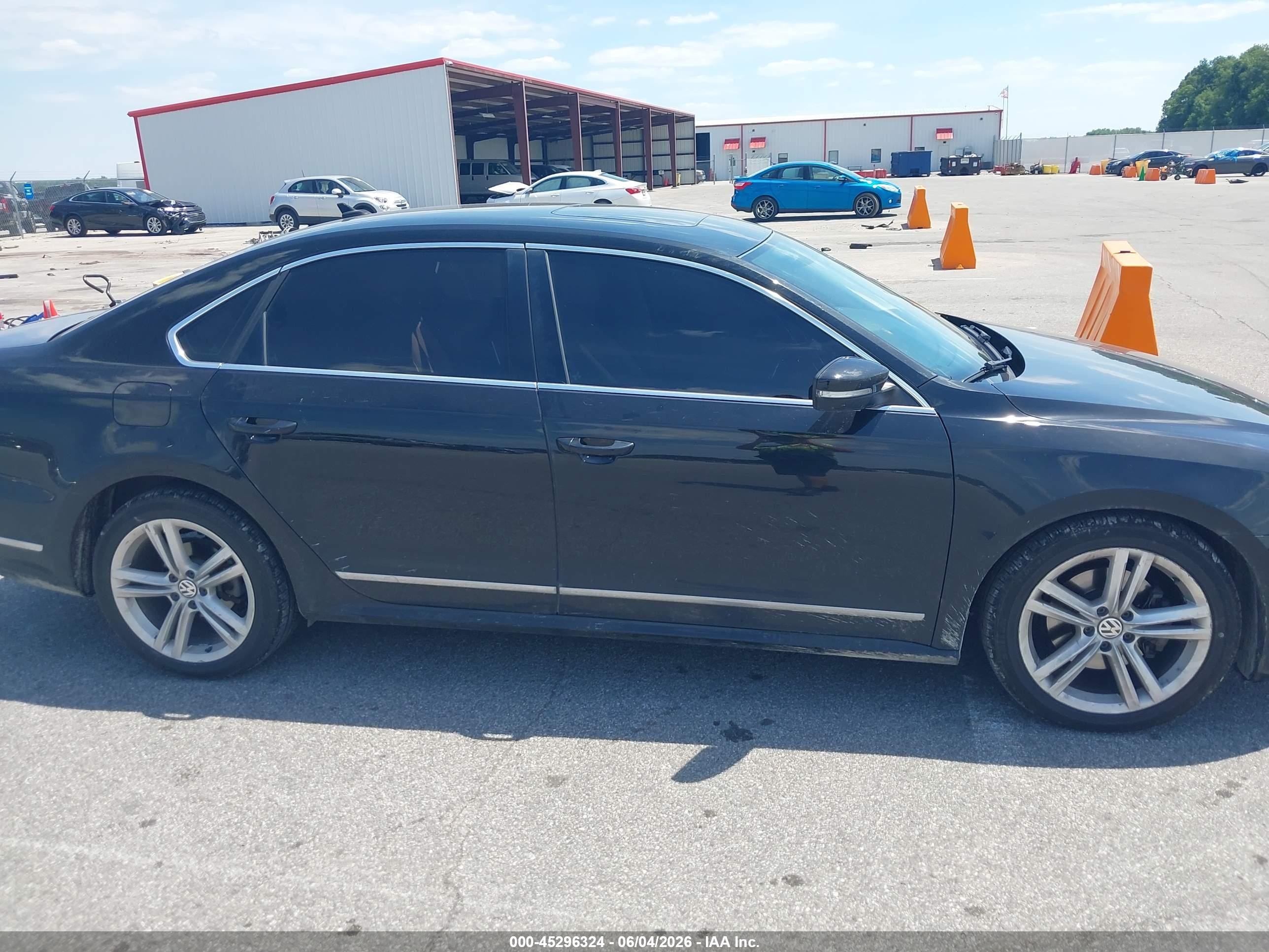 2015 Volkswagen Passat 2.0l Tdi Sel Premium Black vin: 1VWCV7A30FC094112