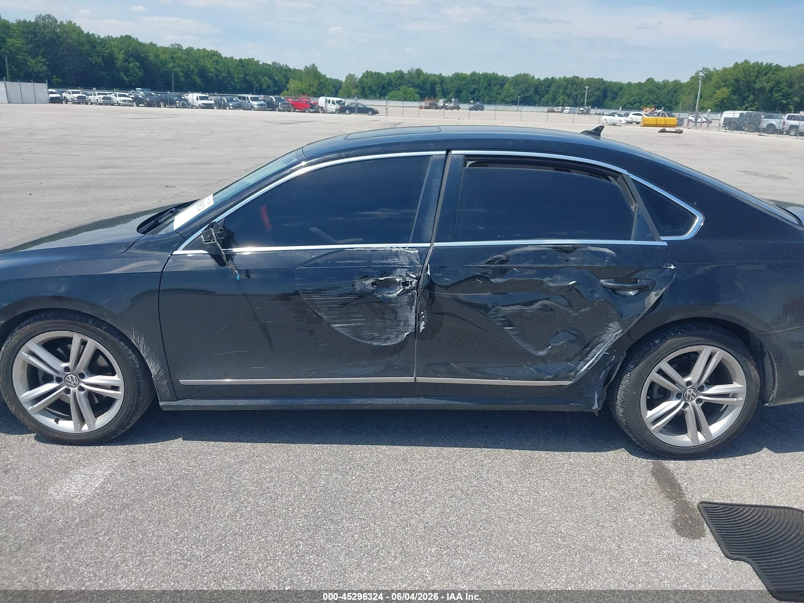 2015 Volkswagen Passat 2.0l Tdi Sel Premium Black vin: 1VWCV7A30FC094112