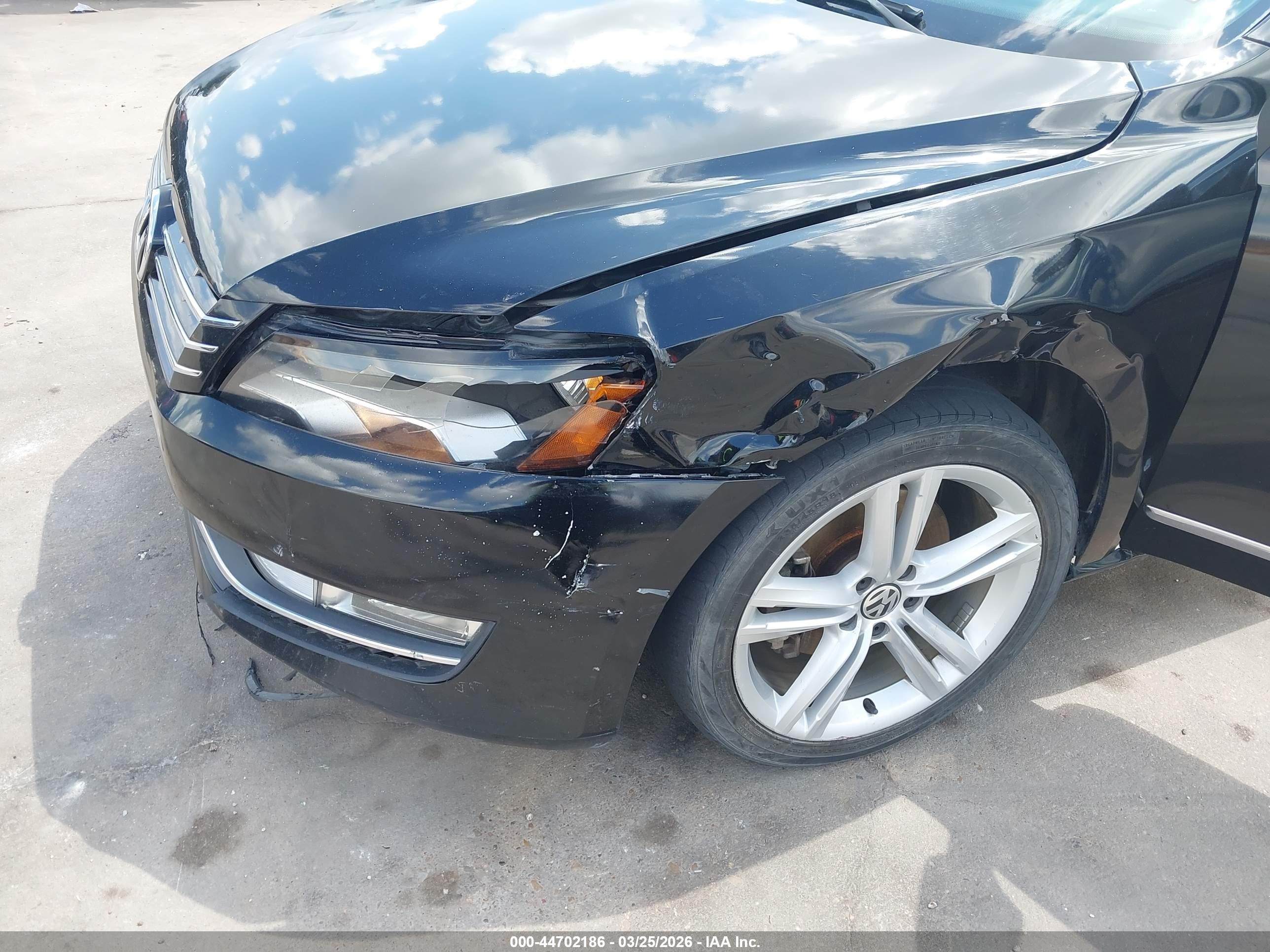 2015 Volkswagen Passat 2.0l Tdi Sel Premium Black vin: 1VWCV7A31FC008676