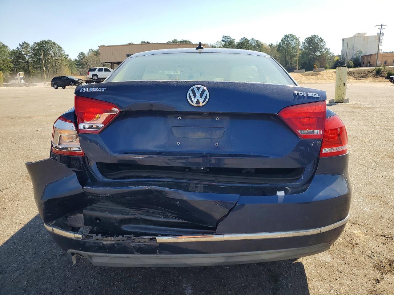 2015 Volkswagen Passat Blue vin: 1VWCV7A31FC036882