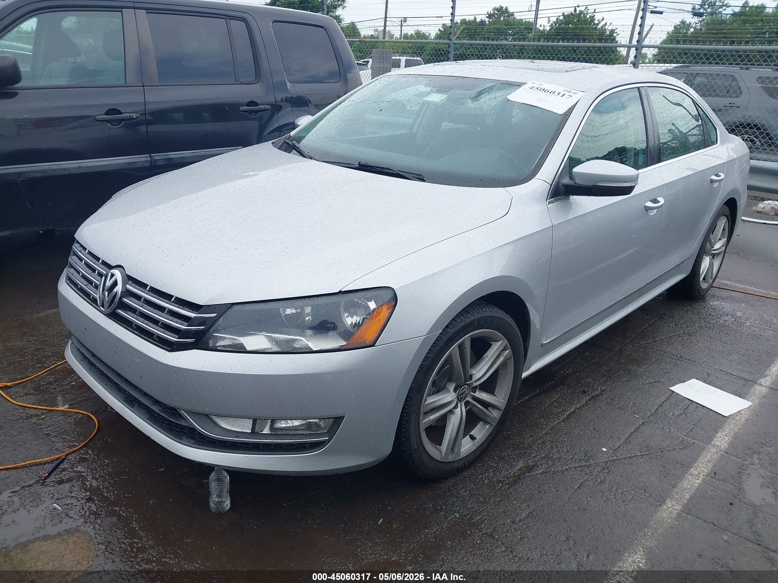 2015 Volkswagen Passat 2.0l Tdi Sel Premium Silver vin: 1VWCV7A32FC014955