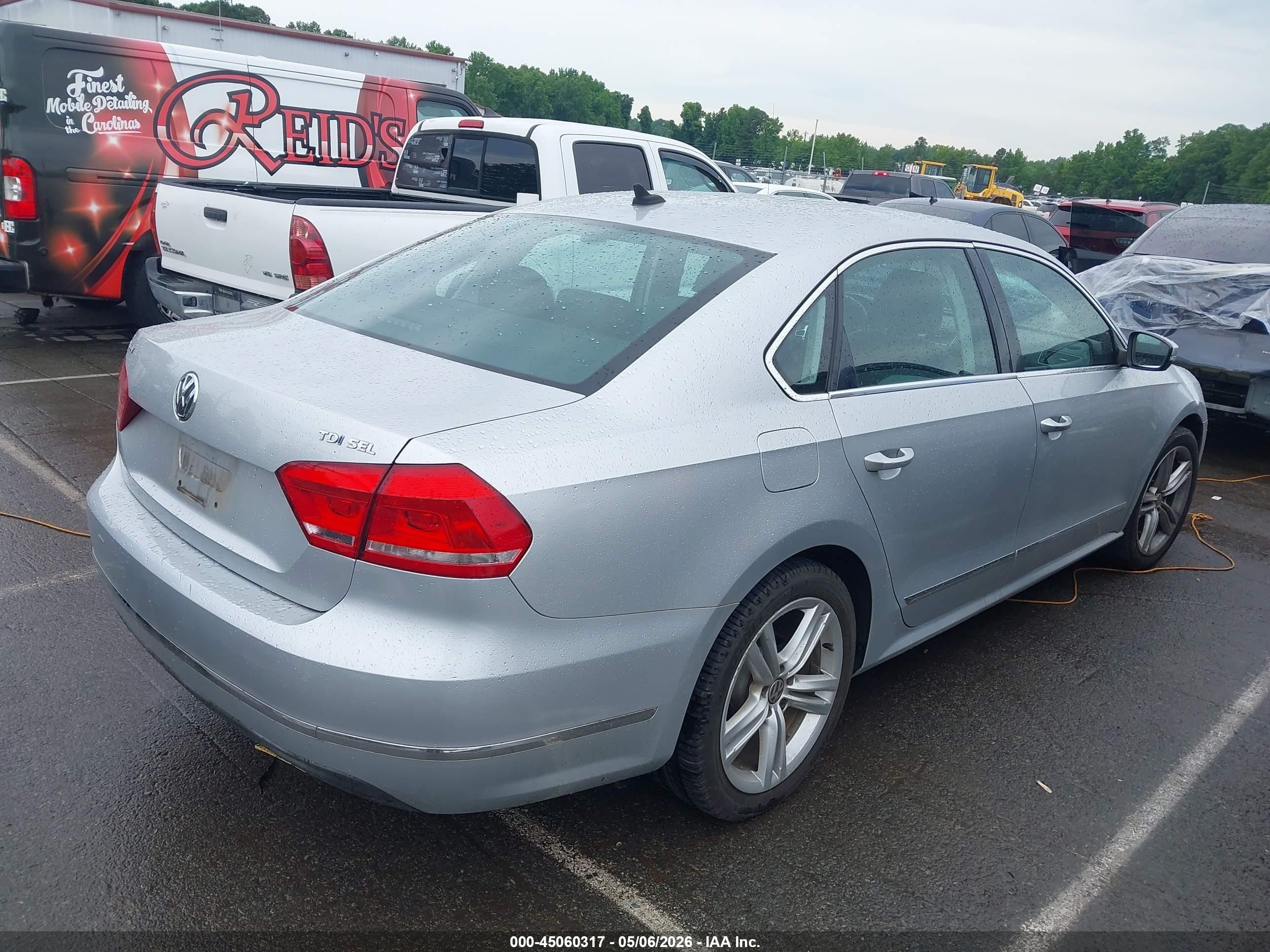 2015 Volkswagen Passat 2.0l Tdi Sel Premium Silver vin: 1VWCV7A32FC014955
