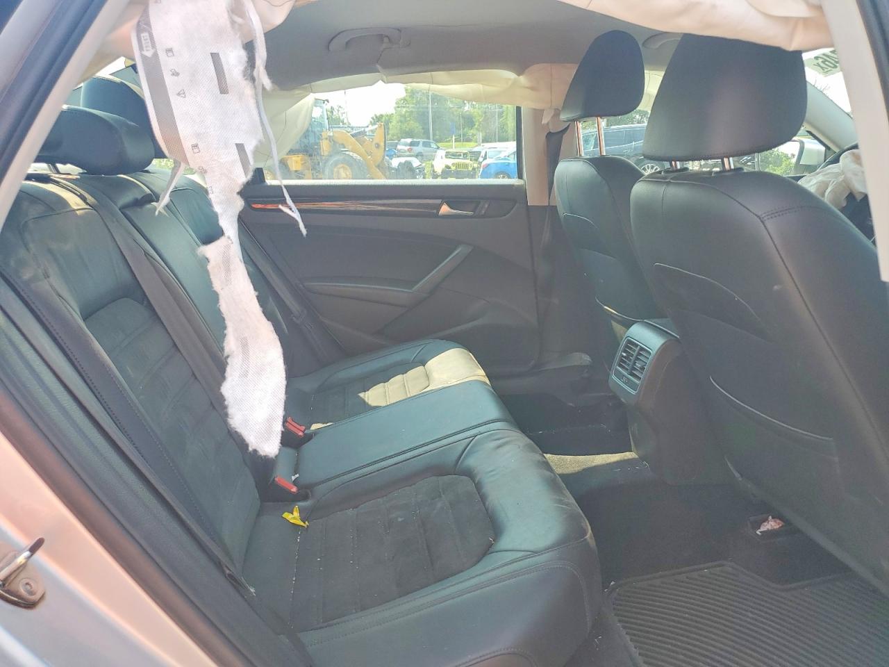 2015 Volkswagen Passat Sel Silver vin: 1VWCV7A33FC053005