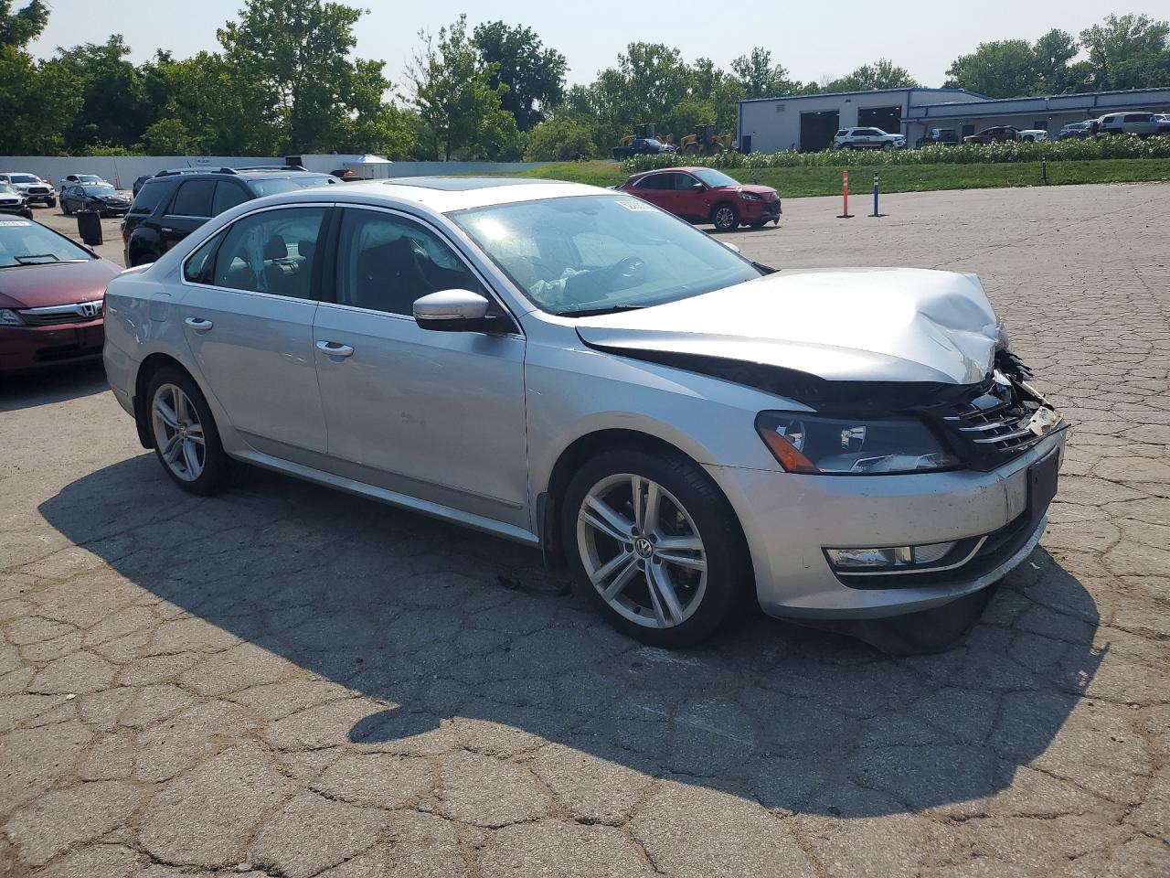 2015 Volkswagen Passat Sel Silver vin: 1VWCV7A33FC053005