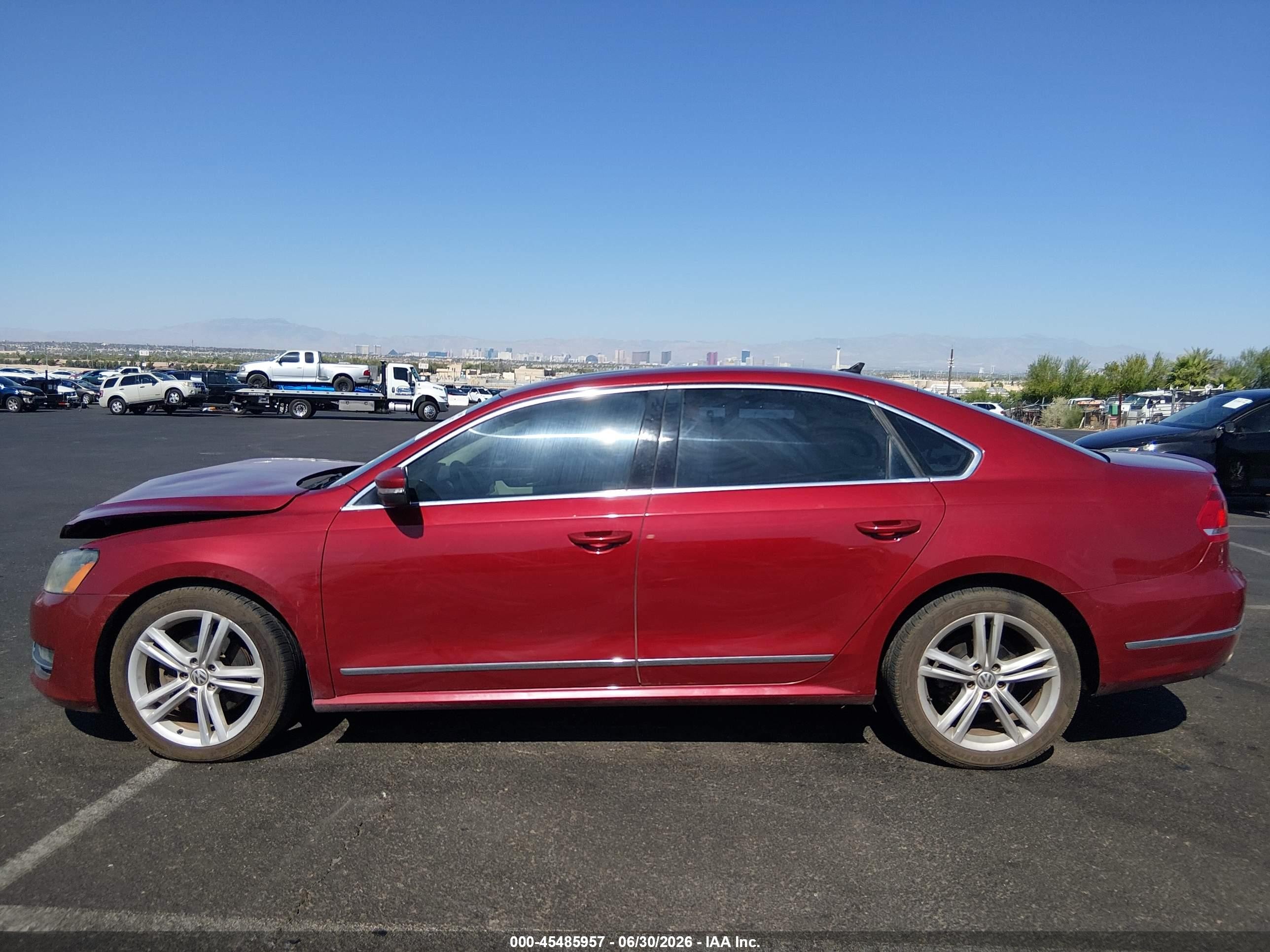 2015 Volkswagen Passat 2.0l Tdi Sel Premium Red vin: 1VWCV7A33FC063596