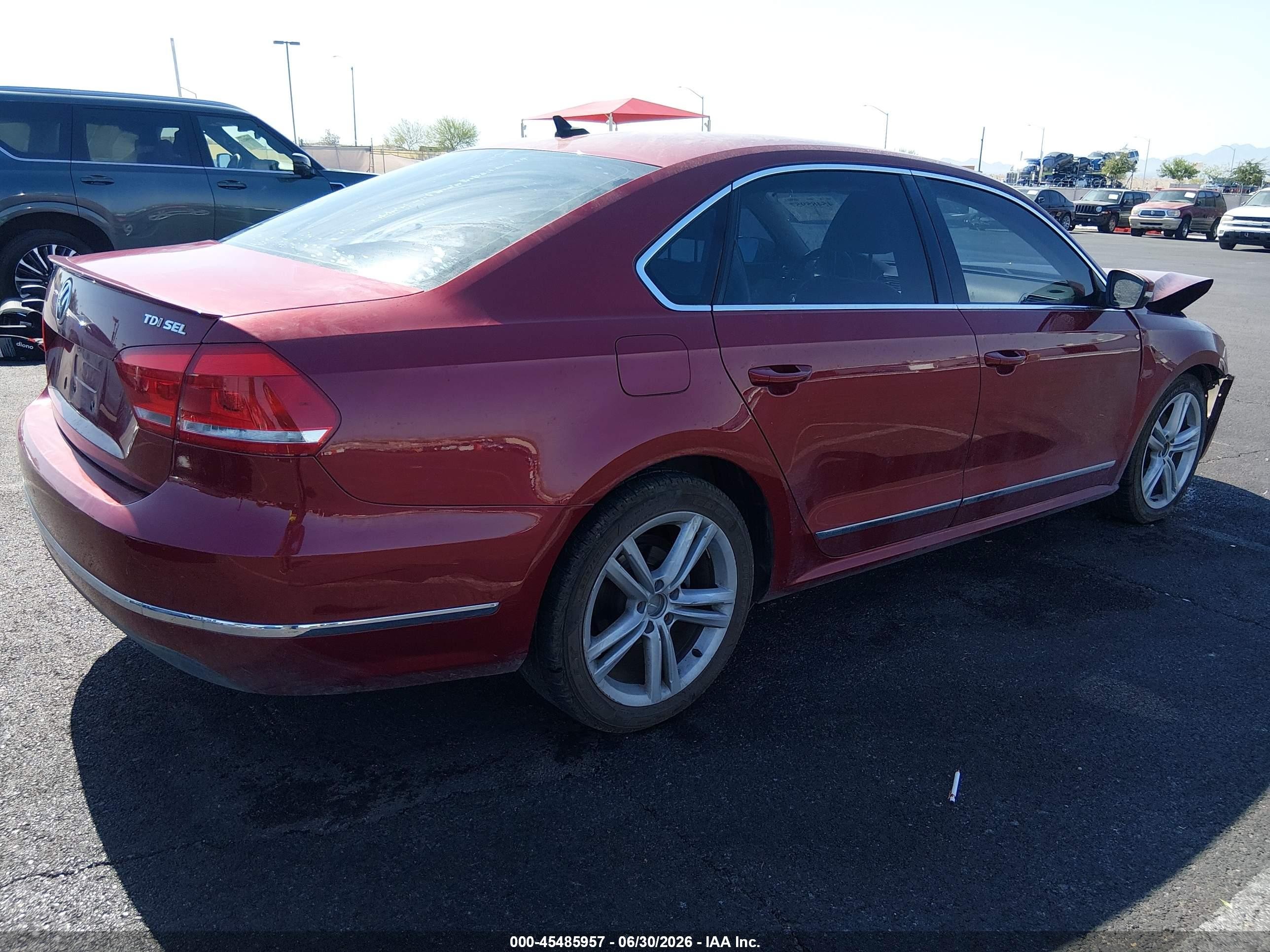 2015 Volkswagen Passat 2.0l Tdi Sel Premium Red vin: 1VWCV7A33FC063596