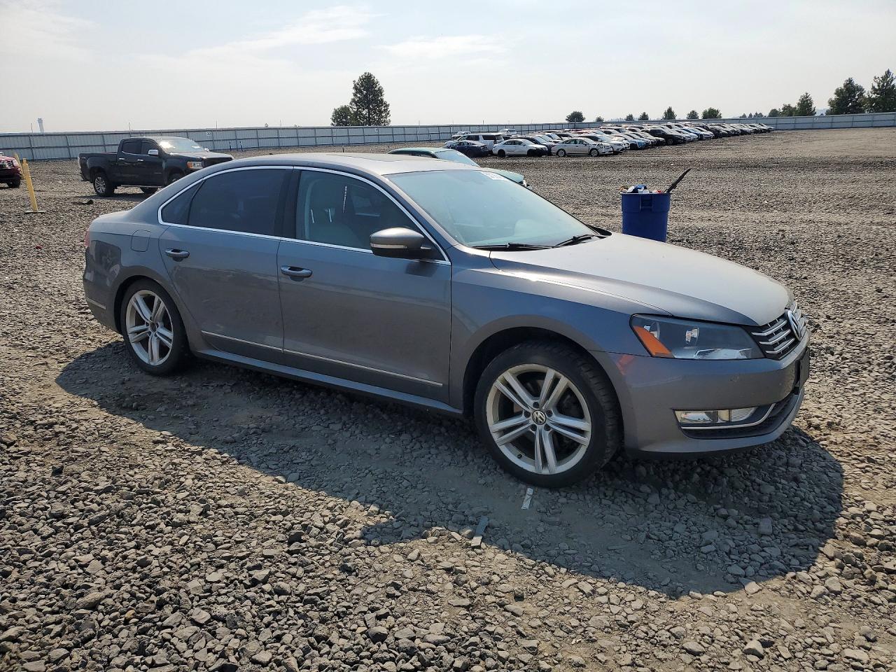 2015 Volkswagen Passat Sel Charcoal vin: 1VWCV7A33FC083430