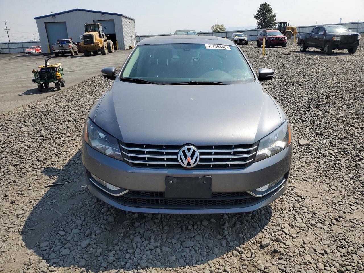 2015 Volkswagen Passat Sel Charcoal vin: 1VWCV7A33FC083430