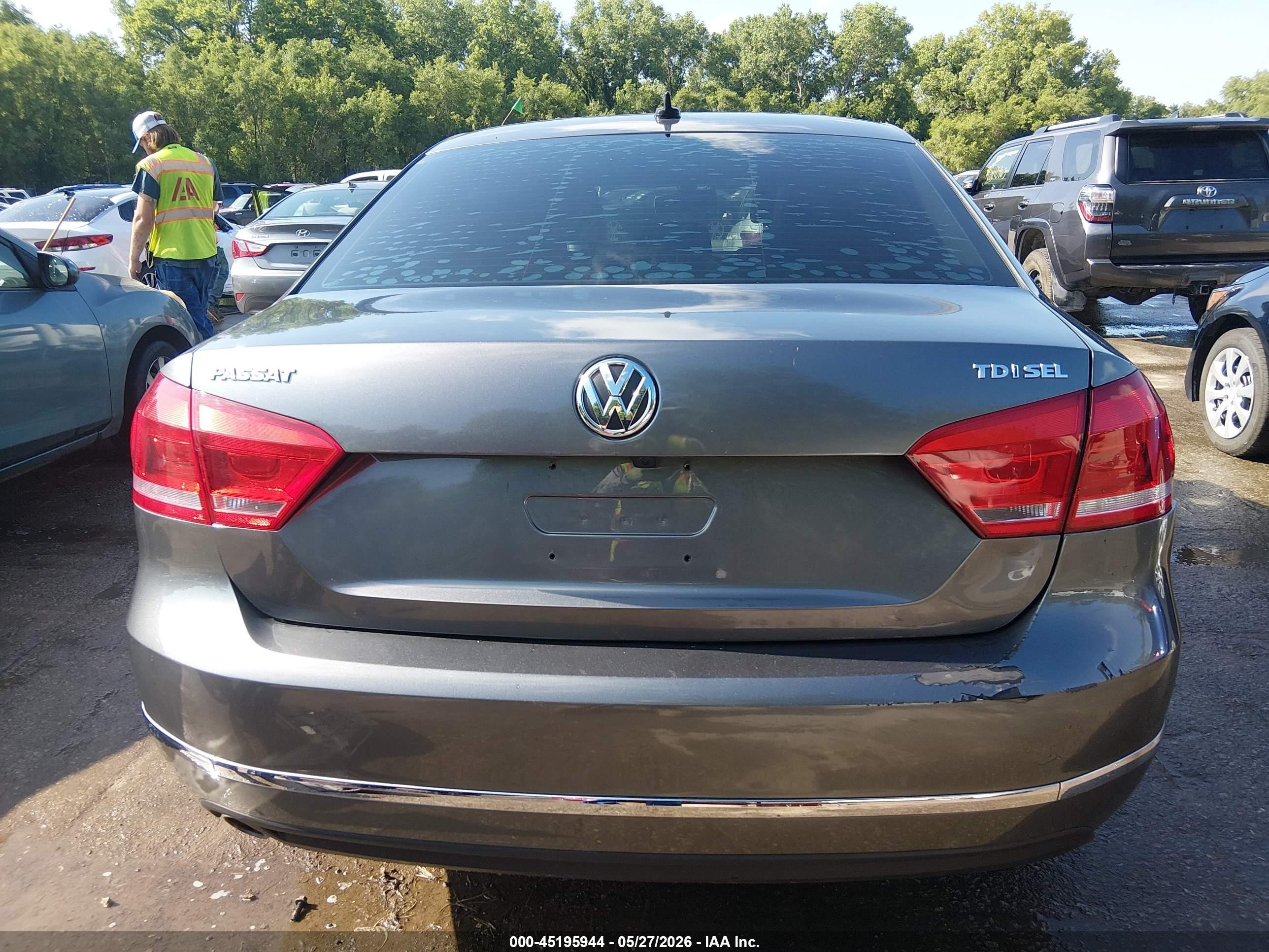 2015 Volkswagen Passat 2.0l Tdi Sel Premium Gray vin: 1VWCV7A34FC055166