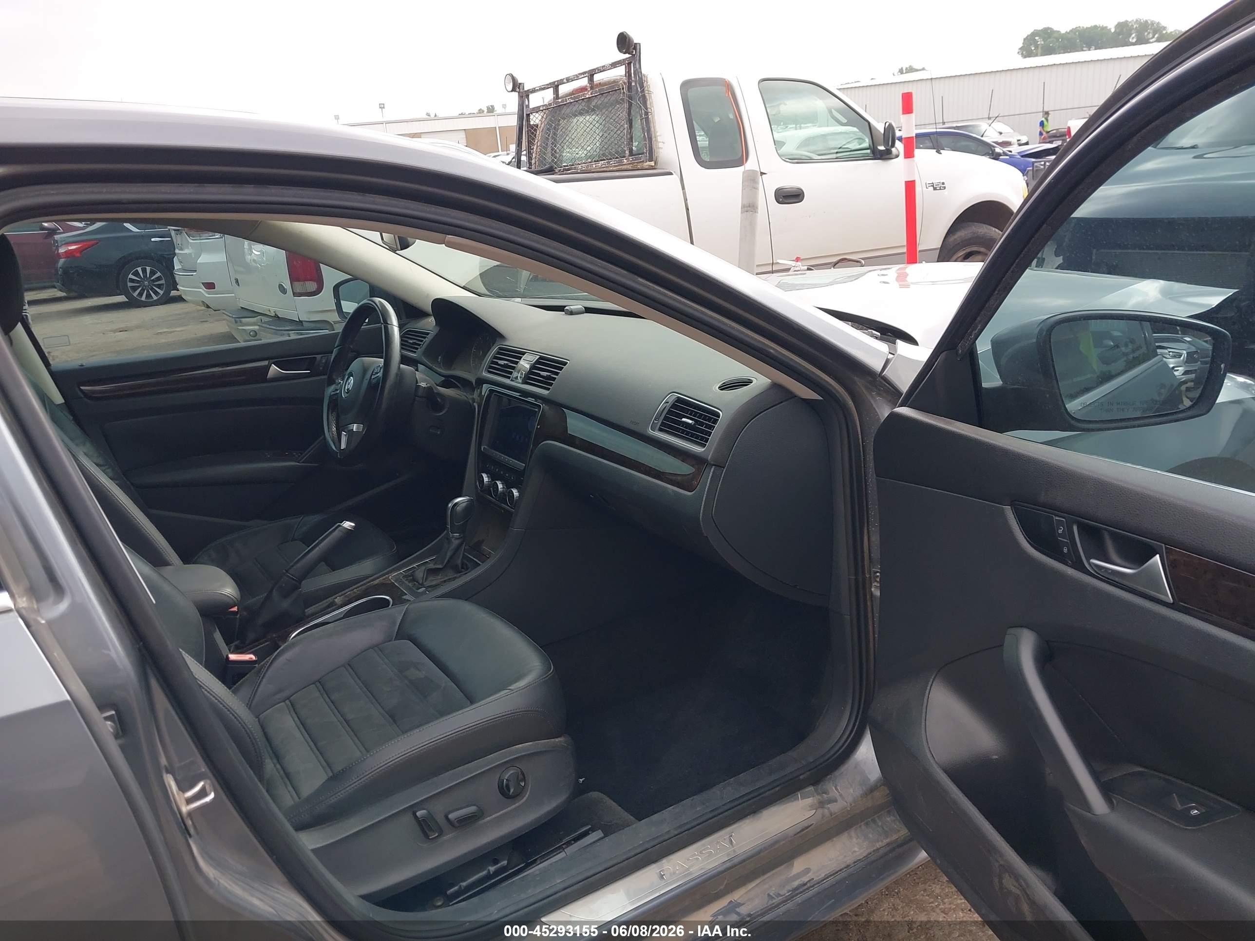 2015 Volkswagen Passat 2.0l Tdi Sel Premium Gray vin: 1VWCV7A34FC080634