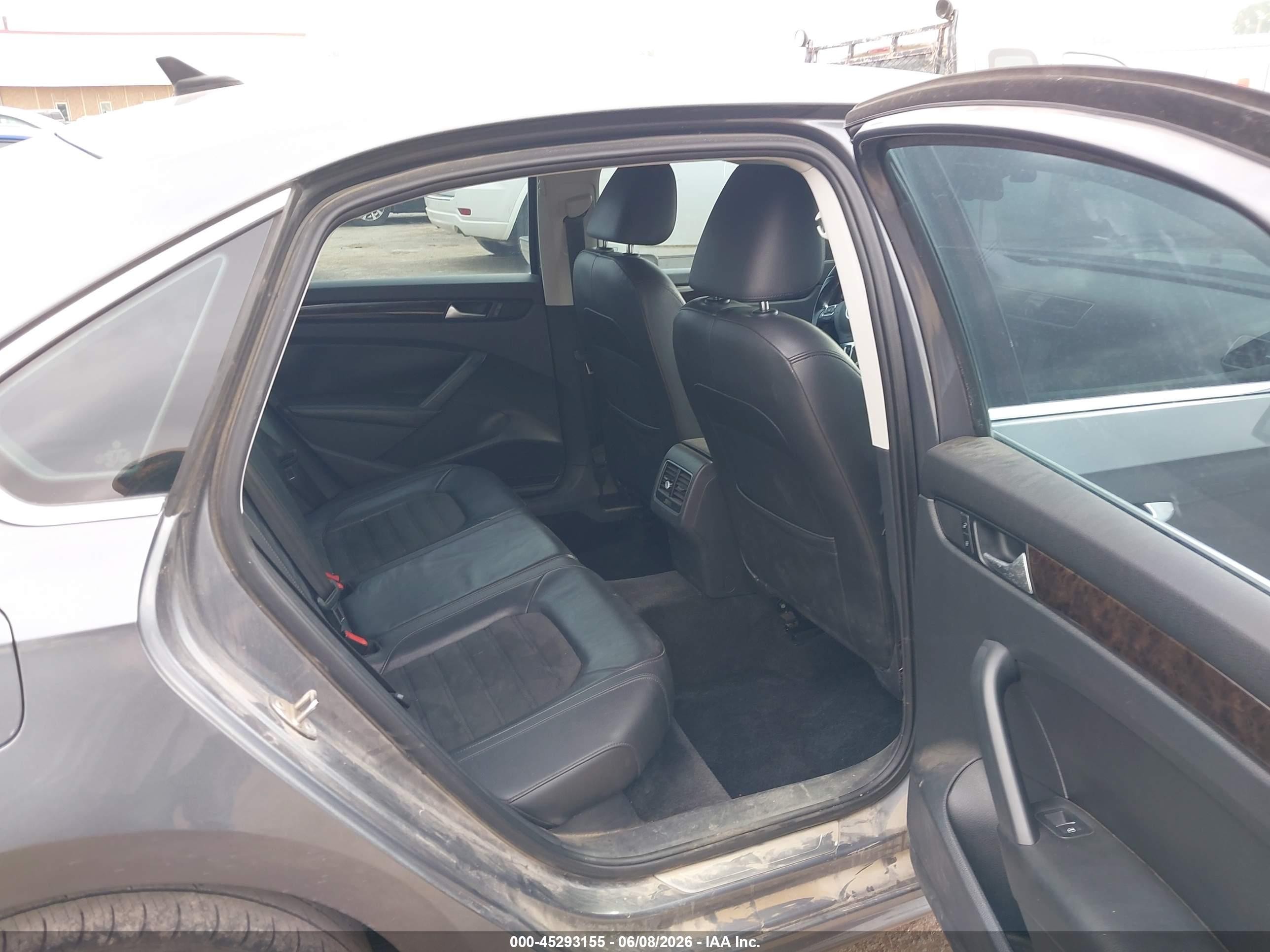 2015 Volkswagen Passat 2.0l Tdi Sel Premium Gray vin: 1VWCV7A34FC080634