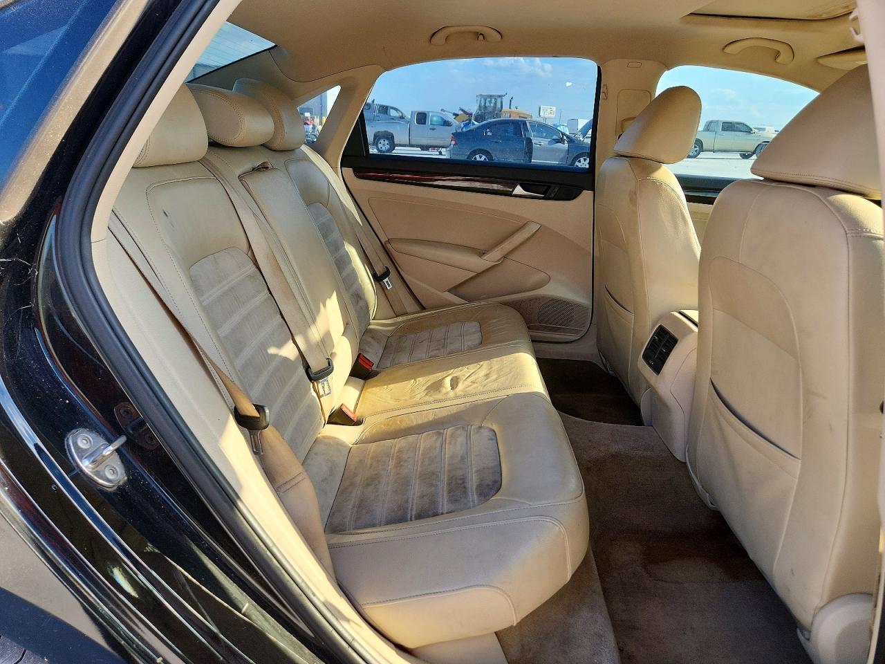 2015 Volkswagen Passat Sel Black vin: 1VWCV7A34FC121084