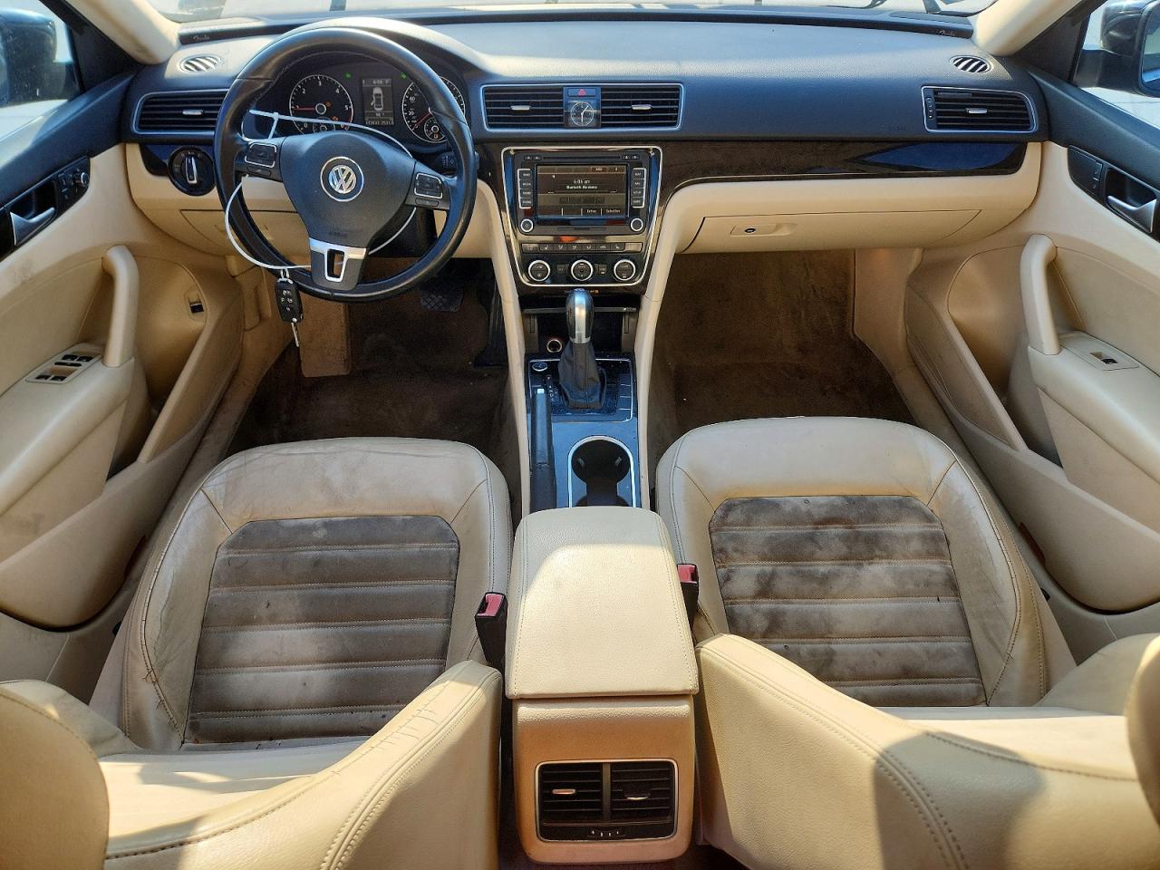 2015 Volkswagen Passat Sel Black vin: 1VWCV7A34FC121084