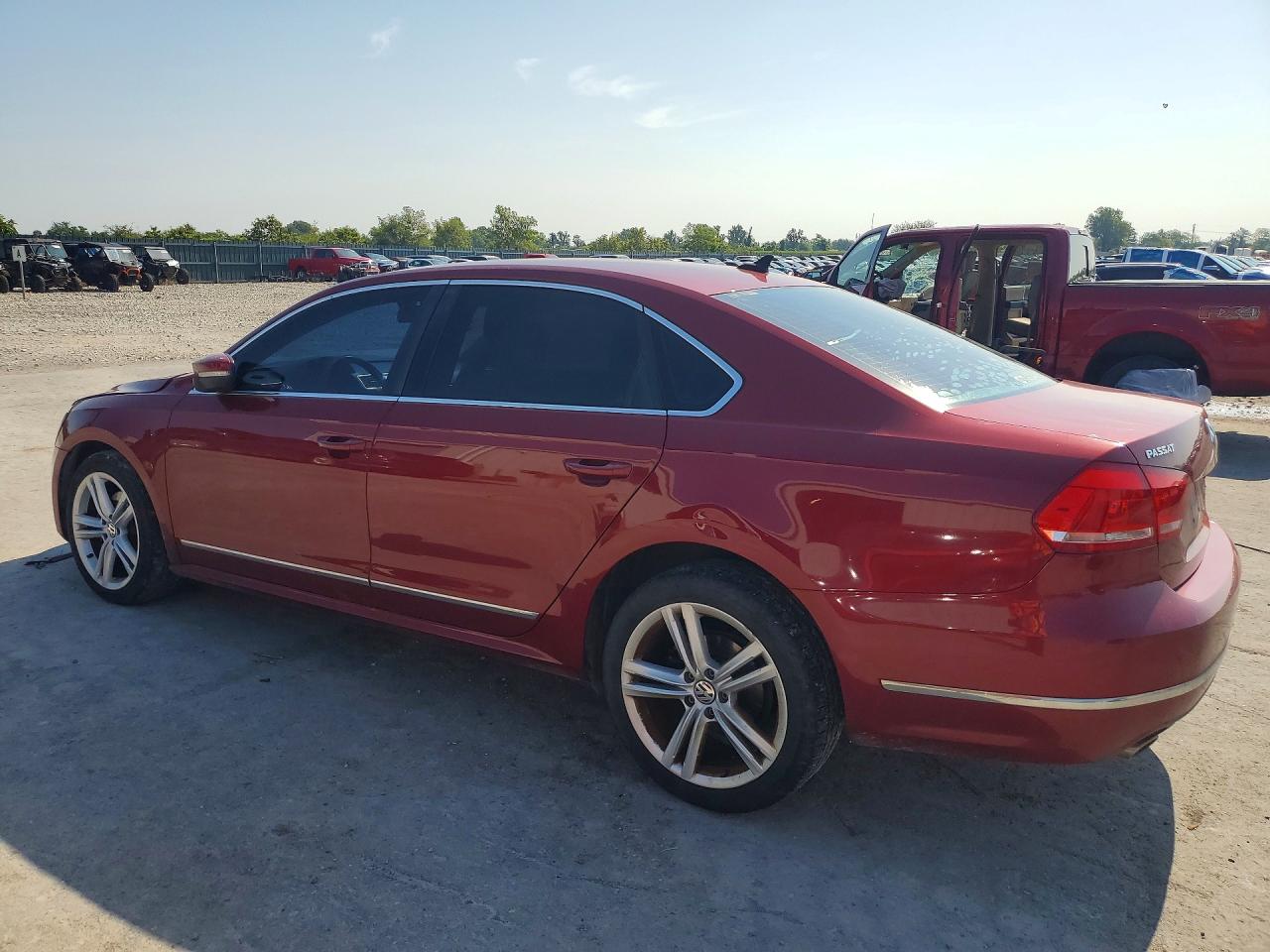 2015 Volkswagen Passat Sel Maroon vin: 1VWCV7A35FC009894