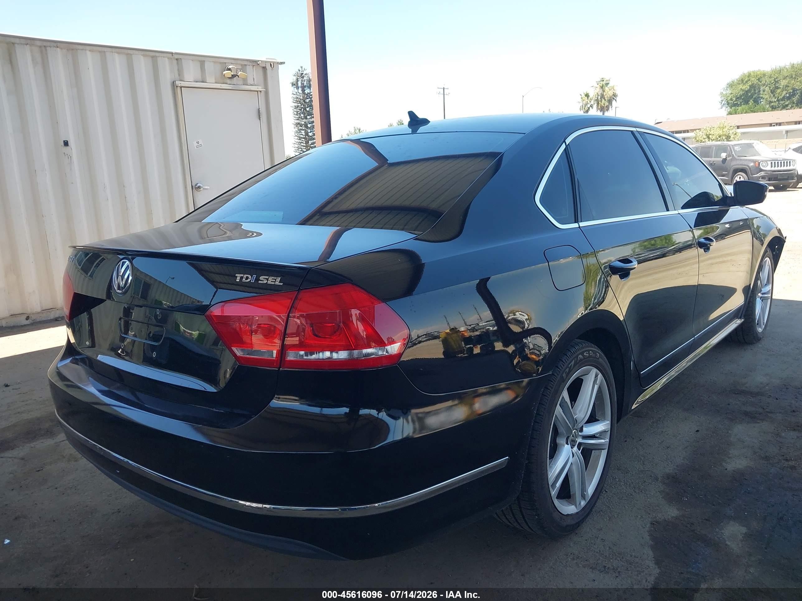 2015 Volkswagen Passat 2.0l Tdi Sel Premium Black vin: 1VWCV7A35FC048842