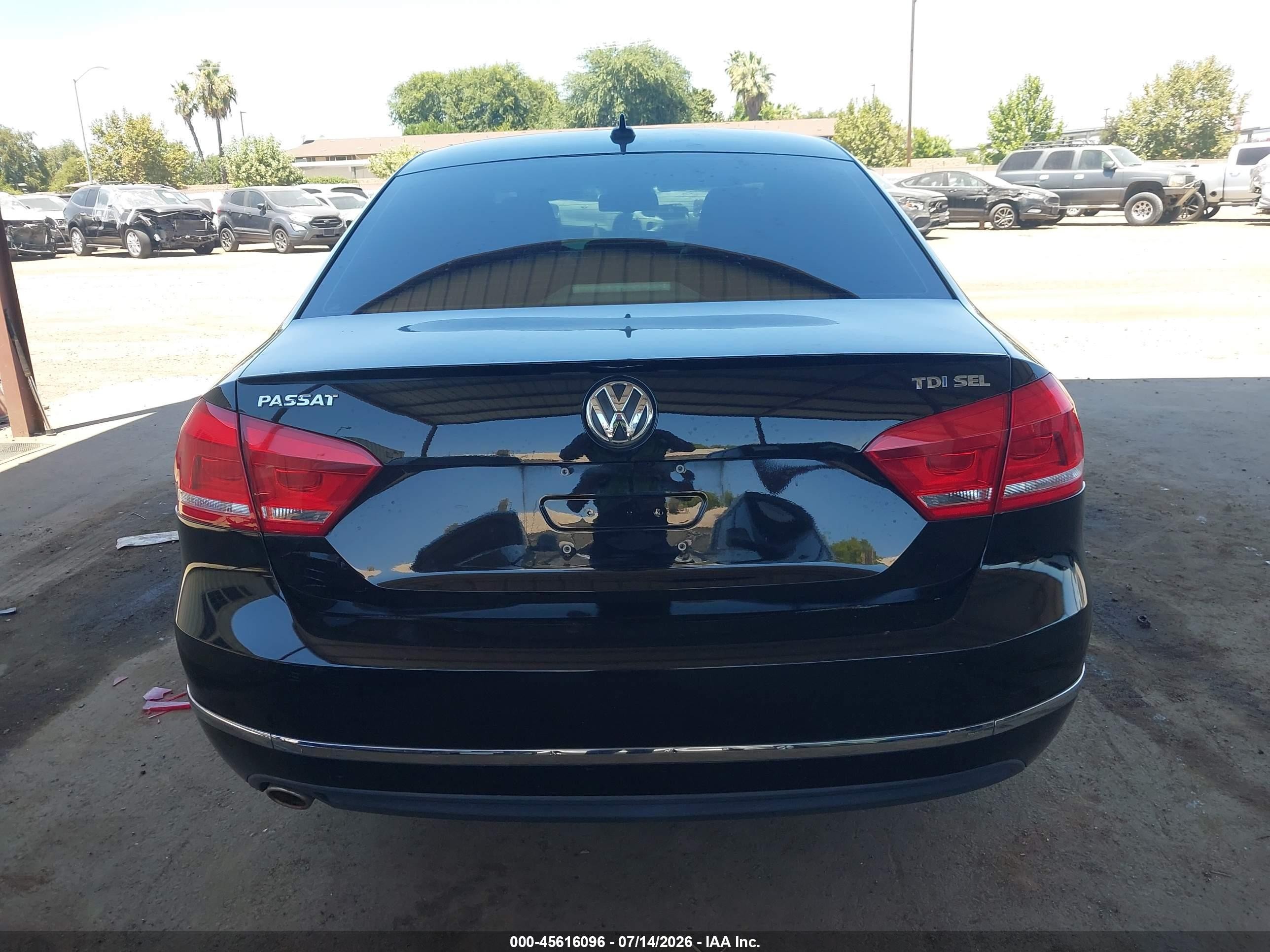 2015 Volkswagen Passat 2.0l Tdi Sel Premium Black vin: 1VWCV7A35FC048842