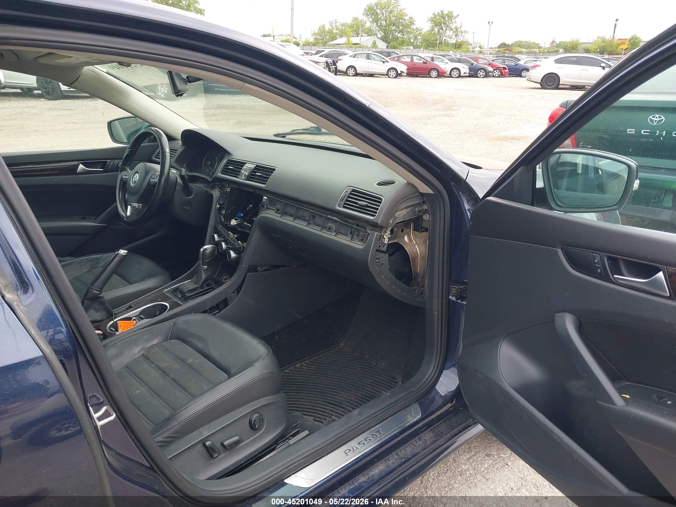 2015 Volkswagen Passat 2.0l Tdi Sel Premium Dark Blue vin: 1VWCV7A36FC038367