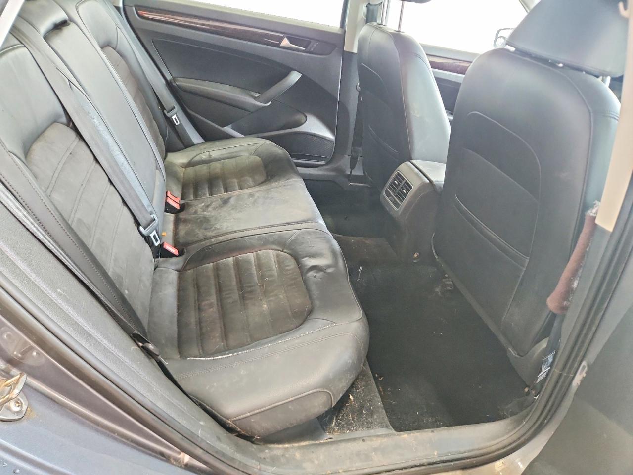 2015 Volkswagen Passat Sel Gray vin: 1VWCV7A36FC087231