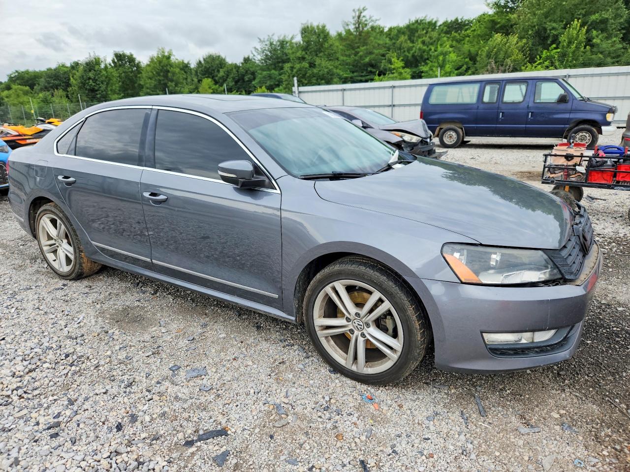 2015 Volkswagen Passat Sel Gray vin: 1VWCV7A37FC036224