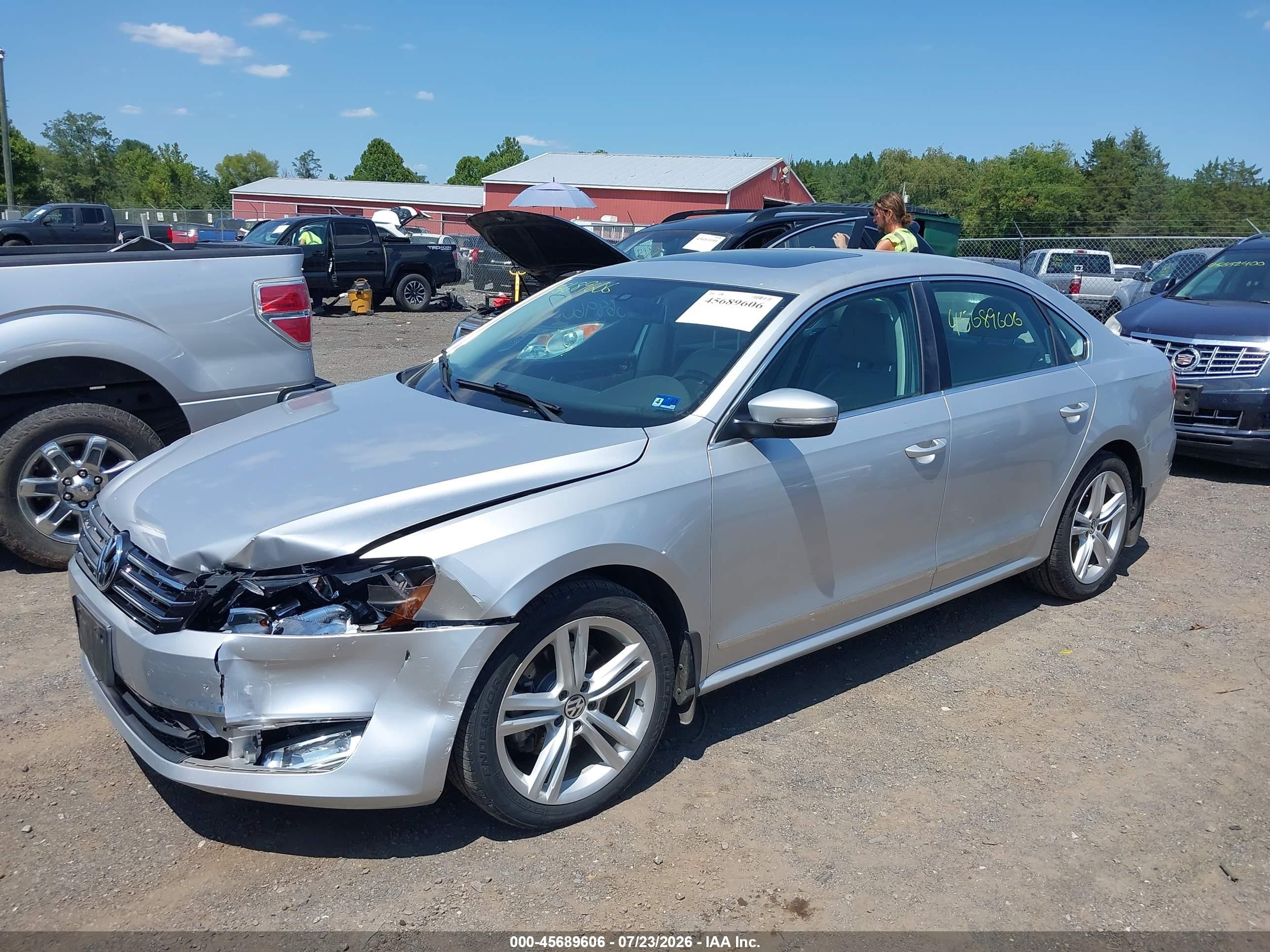 2015 Volkswagen Passat 2.0l Tdi Sel Premium Silver vin: 1VWCV7A38FC032571