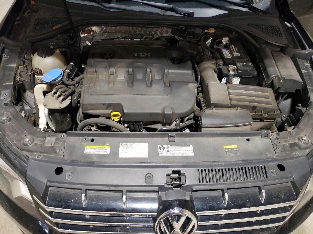 2015 Volkswagen Passat Sel Черный vin: 1VWCV7A38FC033882