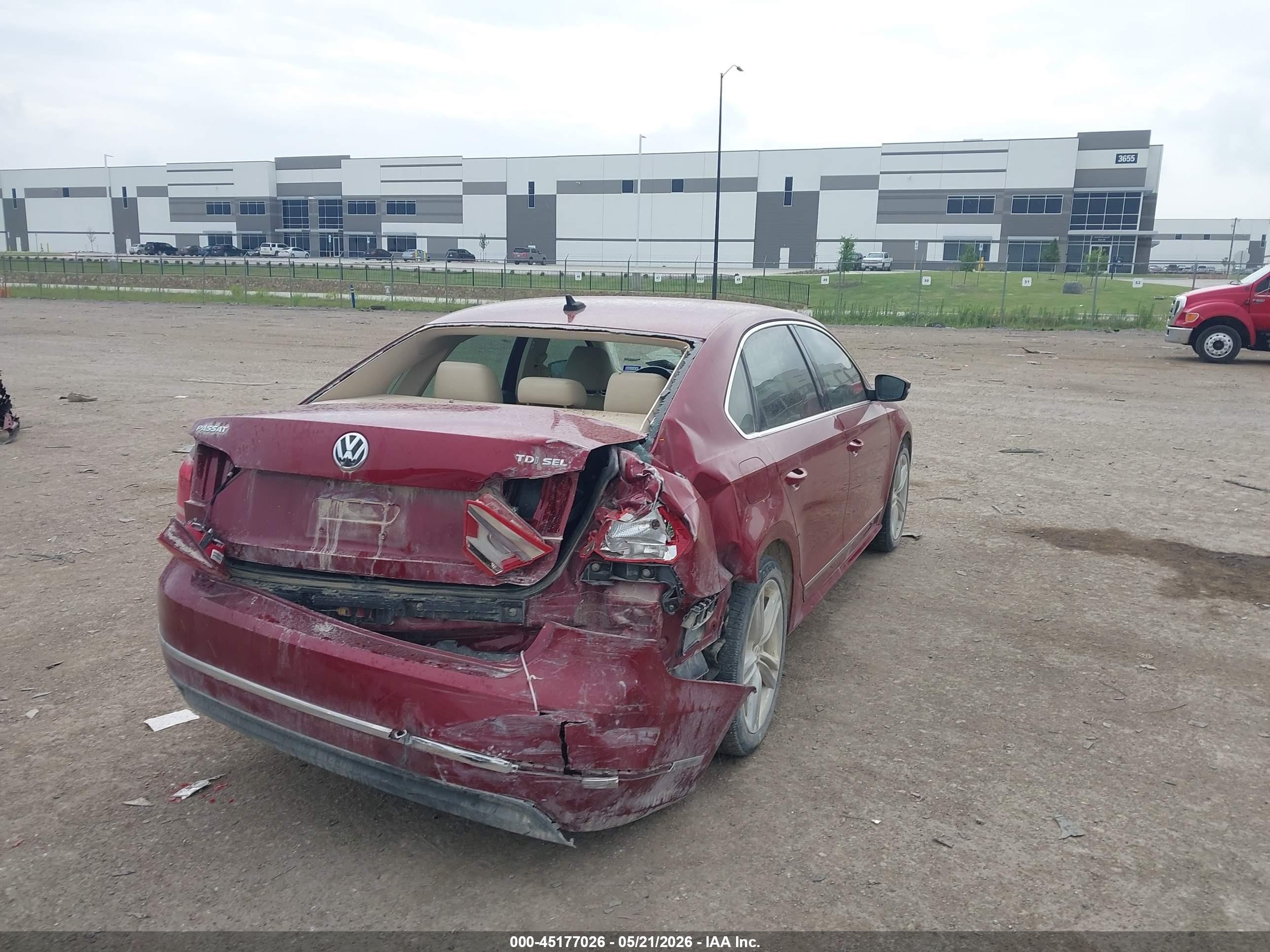 2015 Volkswagen Passat 2.0l Tdi Sel Premium Red vin: 1VWCV7A38FC108550