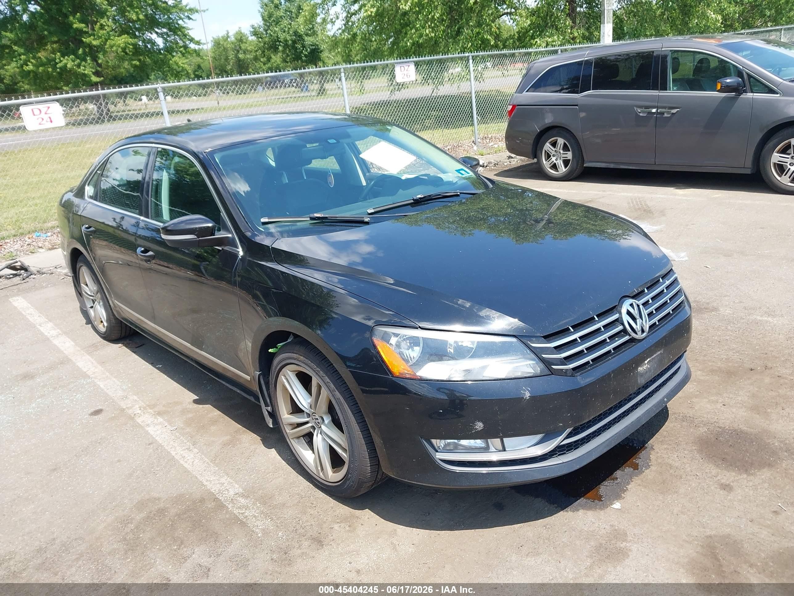 2015 Volkswagen Passat 2.0l Tdi Sel Premium Черный vin: 1VWCV7A39FC054806
