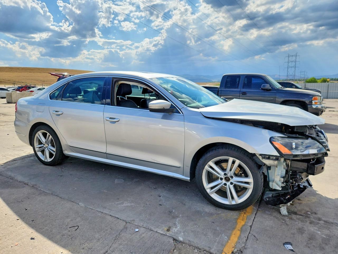 2015 Volkswagen Passat Sel Silver vin: 1VWCV7A39FC061111