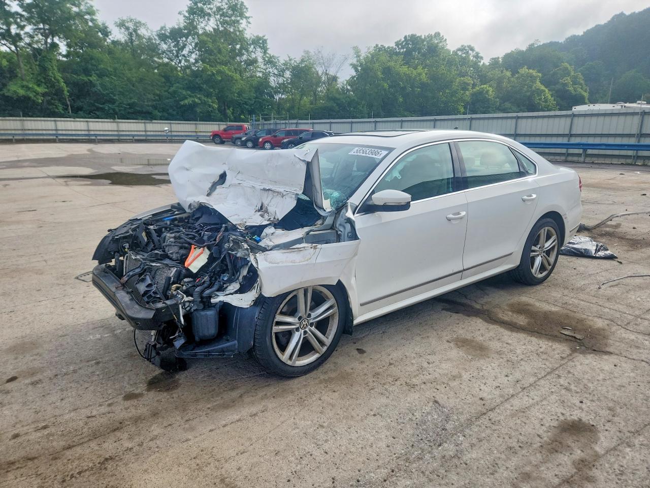 2015 Volkswagen Passat Sel White vin: 1VWCV7A3XFC030305
