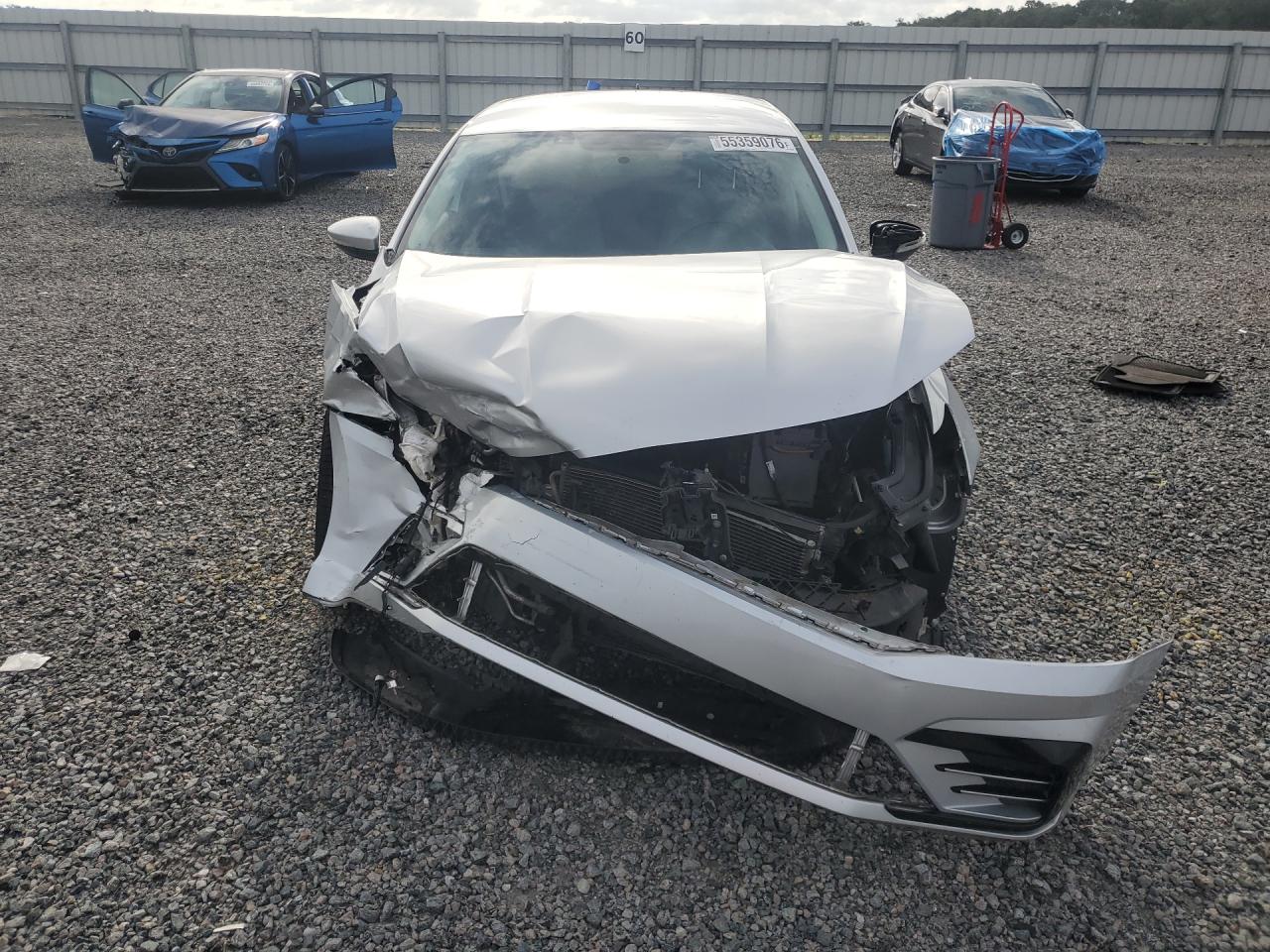2017 Volkswagen Passat R-line Silver vin: 1VWDT7A31HC044185
