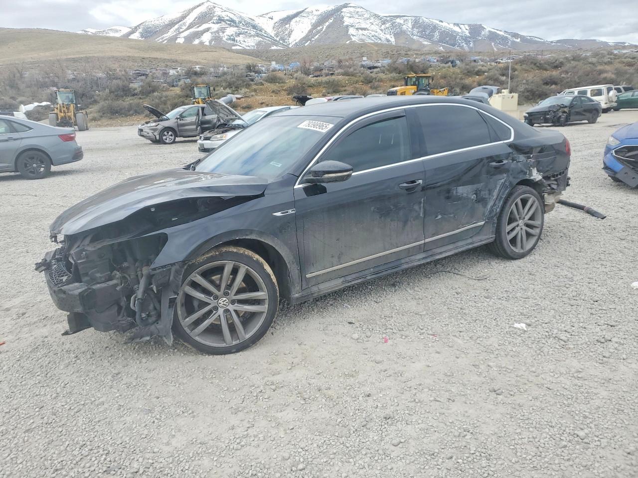 2017 Volkswagen Passat R-line Черный vin: 1VWDT7A32HC060623