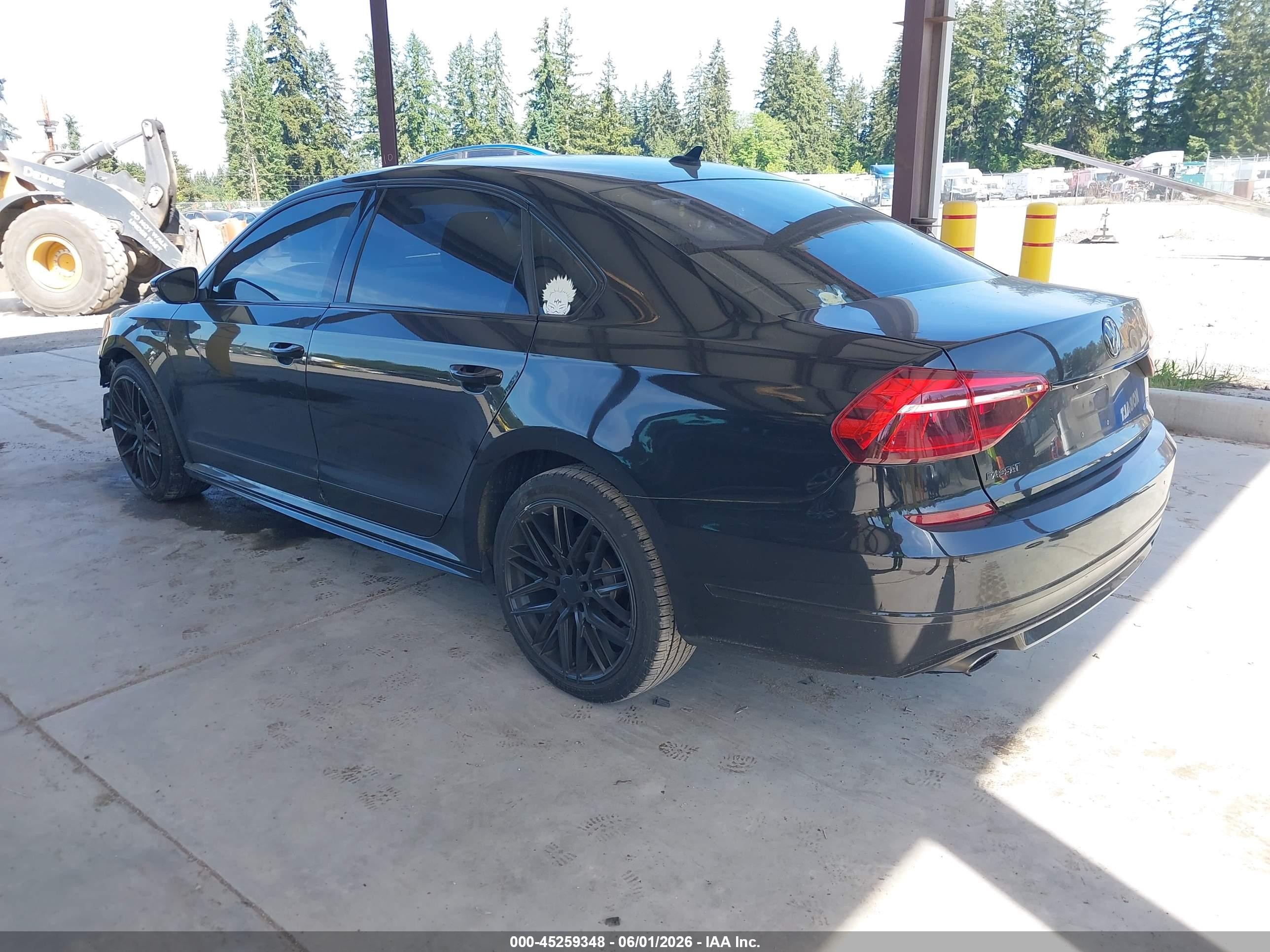 2017 Volkswagen Passat 1.8t R-line Черный vin: 1VWDT7A32HC068592